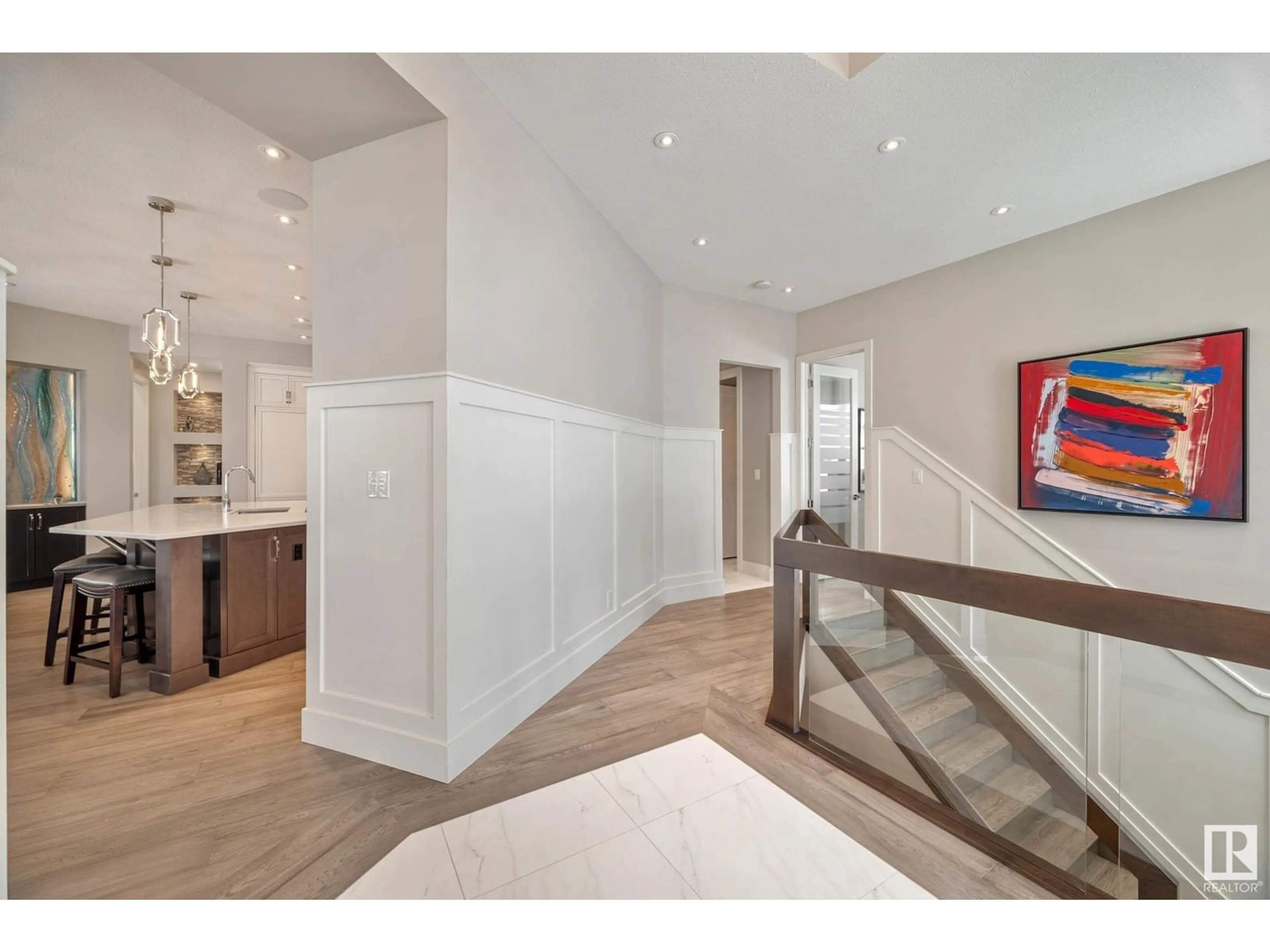 Indoor entryway for 4605 DONSDALE DR, Edmonton Alberta T6M2N2