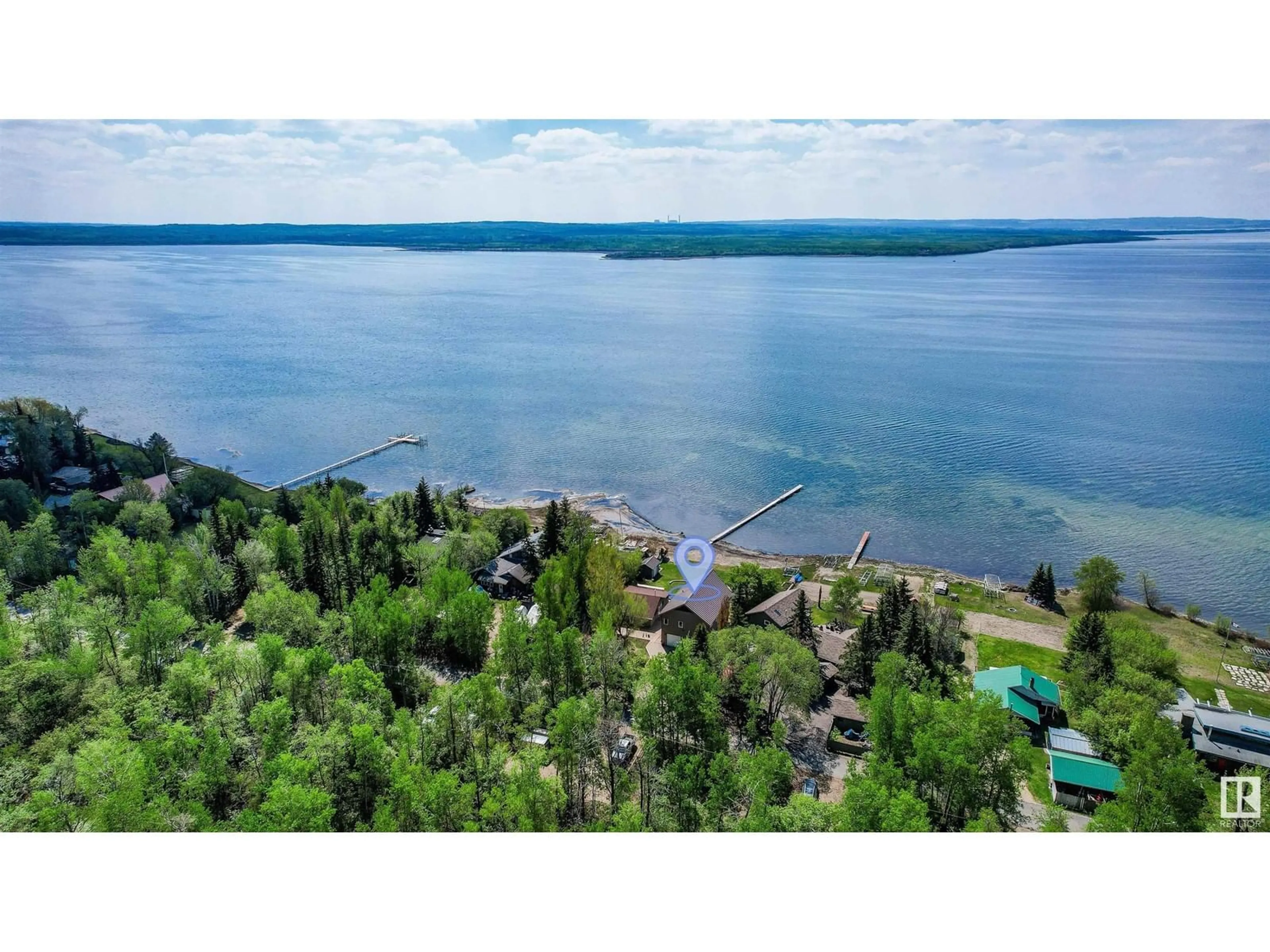 A pic from outside/outdoor area/front of a property/back of a property/a pic from drone, water/lake/river/ocean view for 32 PROSPECT DRIVE, Rural Parkland County Alberta T0E2K0