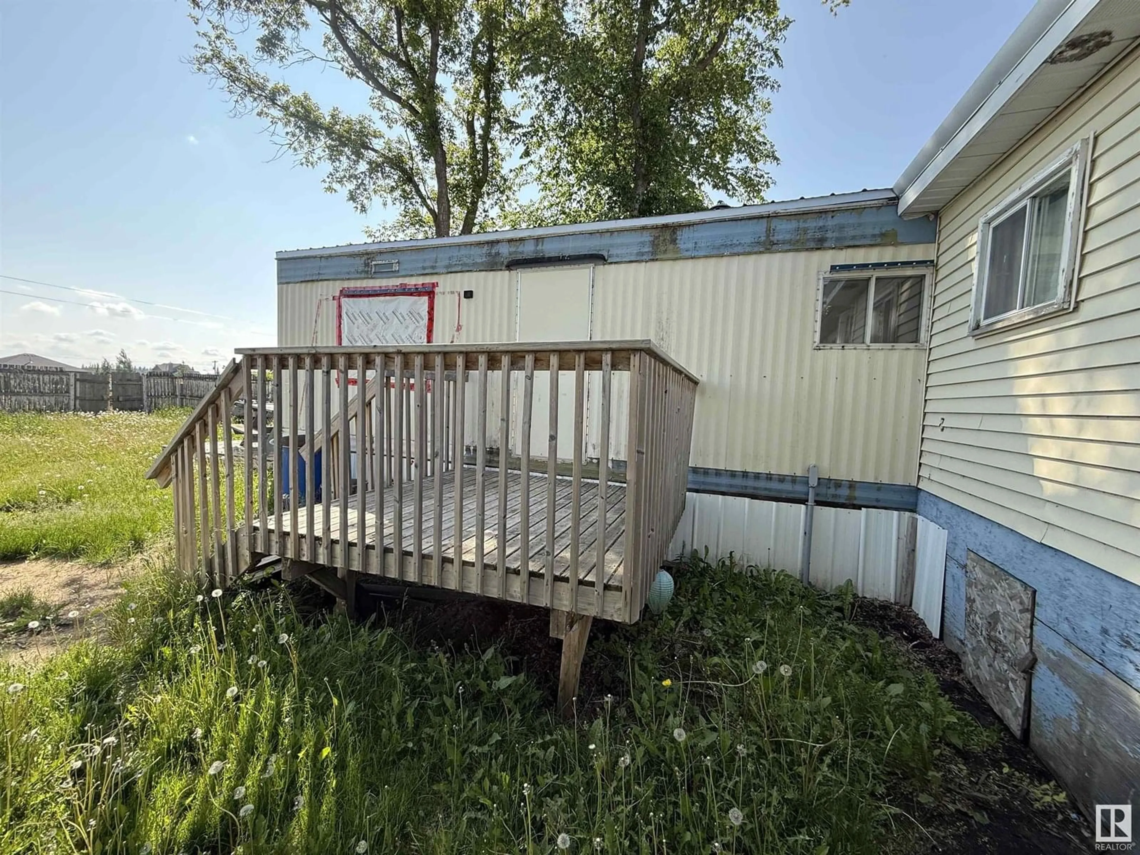 Shed for 3705 1ST ST, Mallaig Alberta T0A2K0