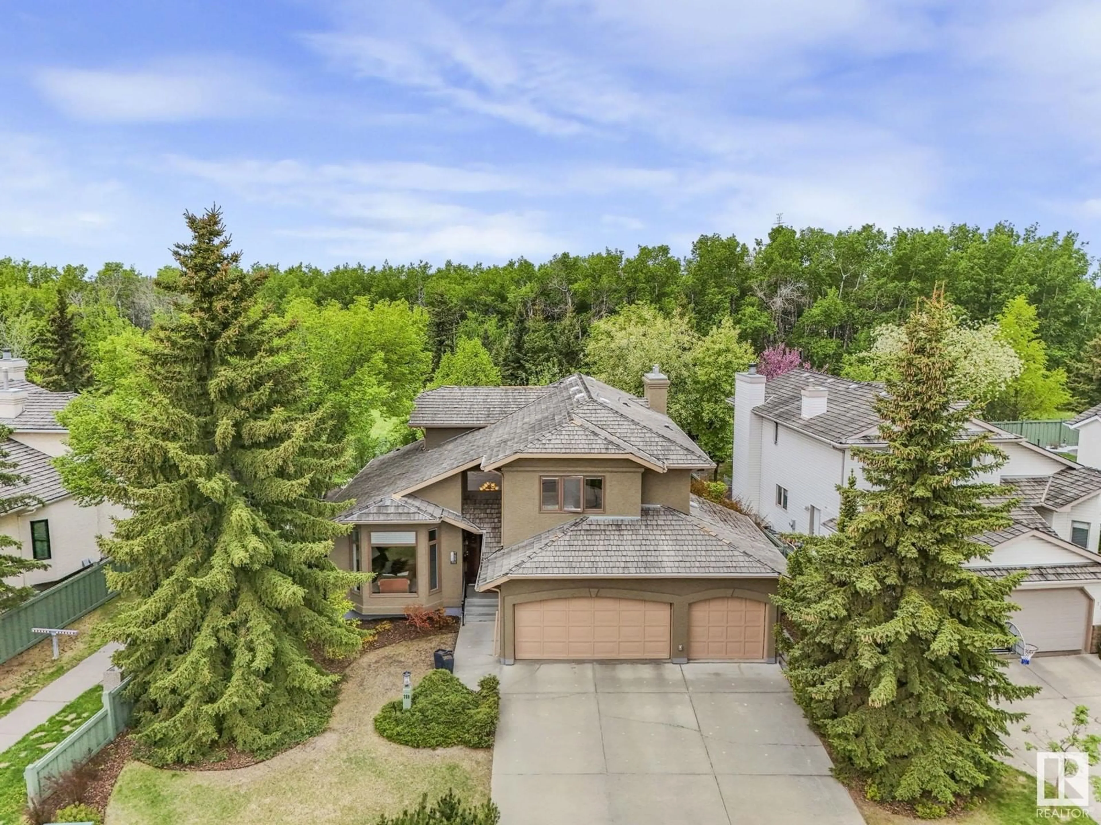 A pic from outside/outdoor area/front of a property/back of a property/a pic from drone, unknown for 759 WELLS WD, Edmonton Alberta T6M2J9