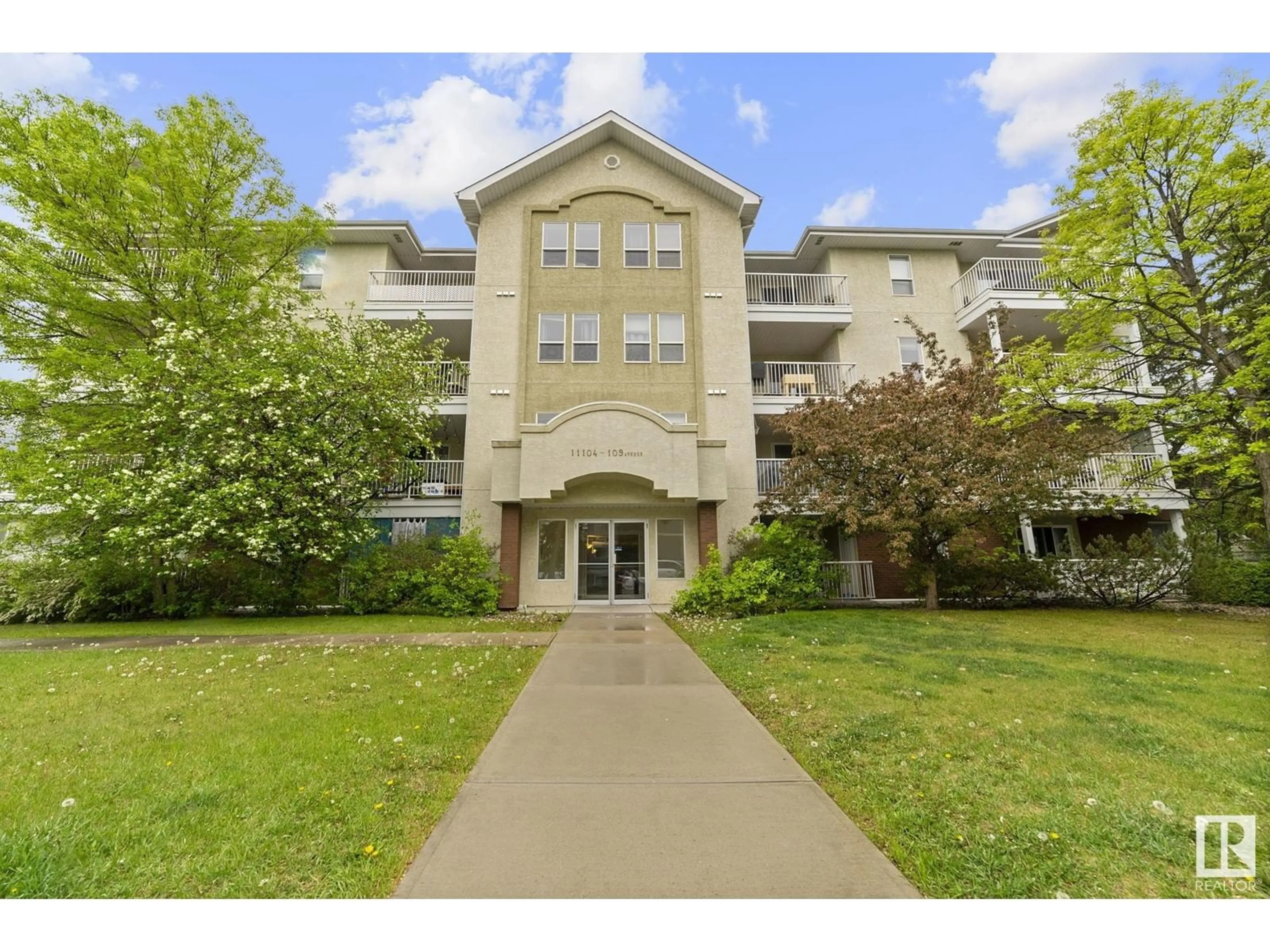 Unknown for 402 - 11104 109 AV NW, Edmonton Alberta T5H1E1