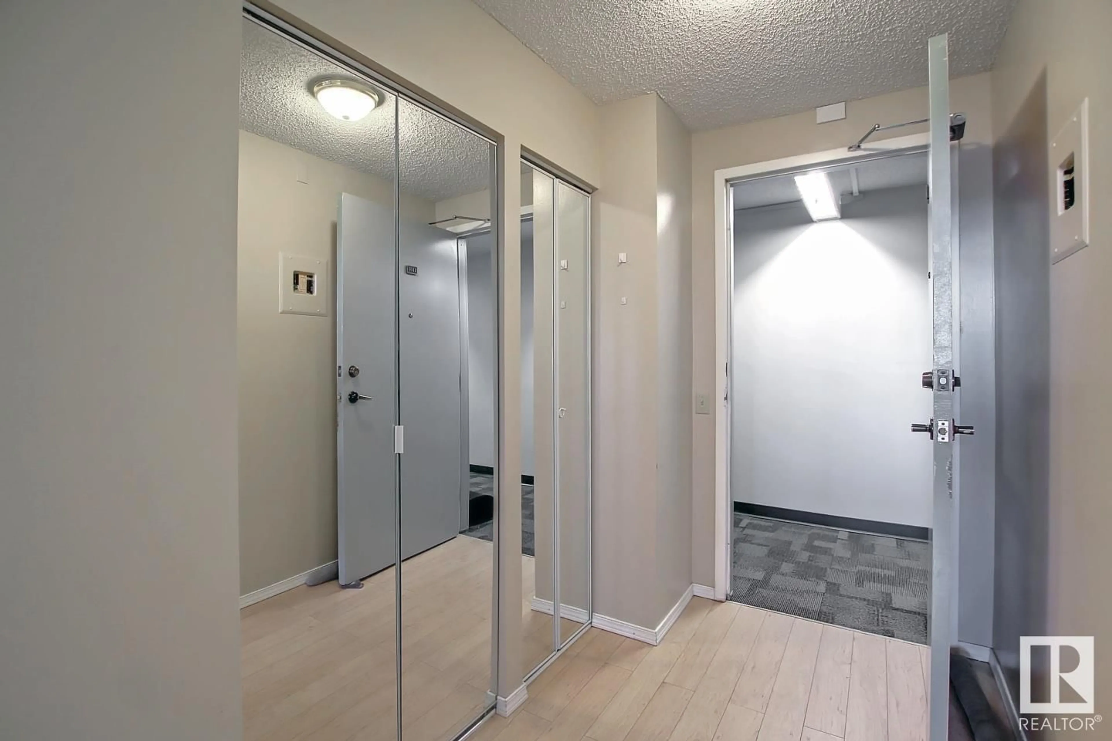 Unknown for 1106 - 10125 109 ST NW, Edmonton Alberta T5J3P1