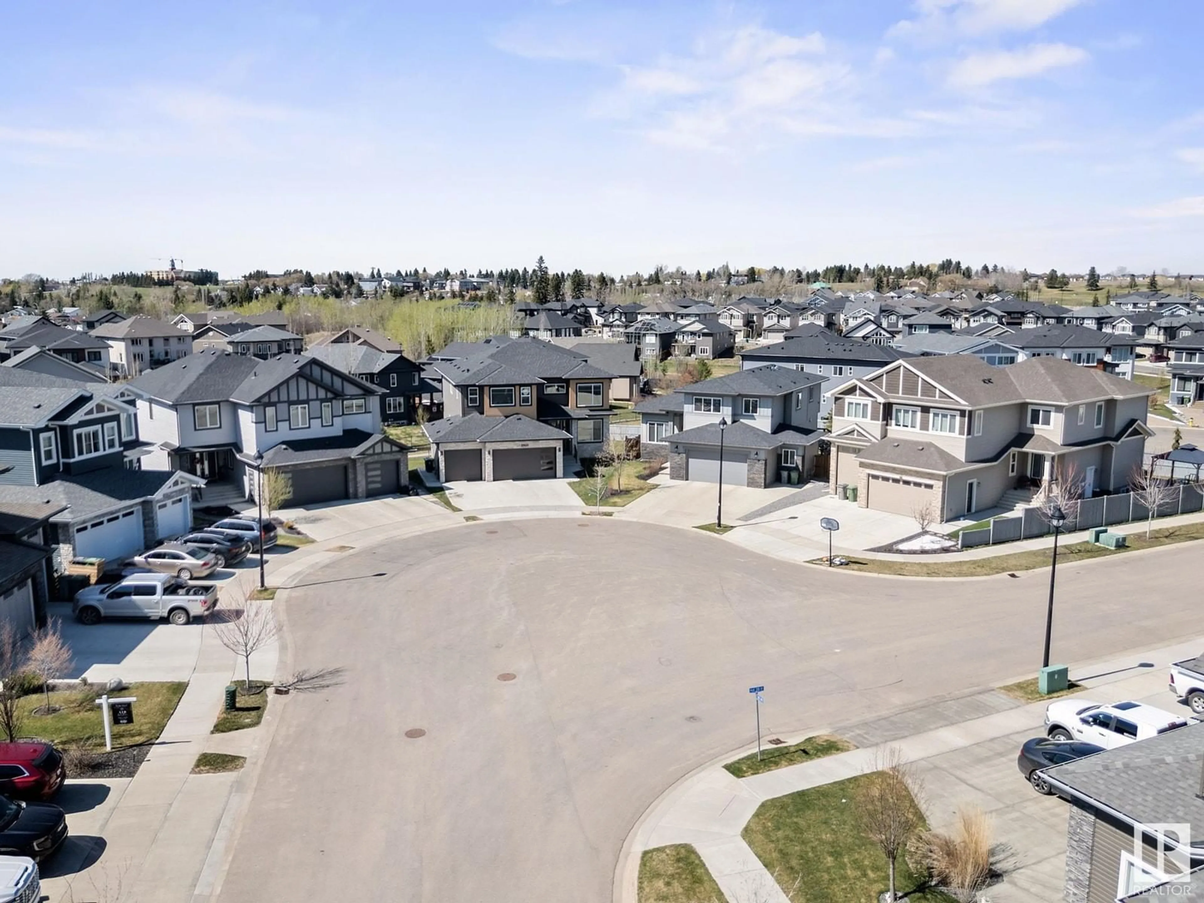 A pic from outside/outdoor area/front of a property/back of a property/a pic from drone, street for 3911 44 AV, Beaumont Alberta T4X2B7