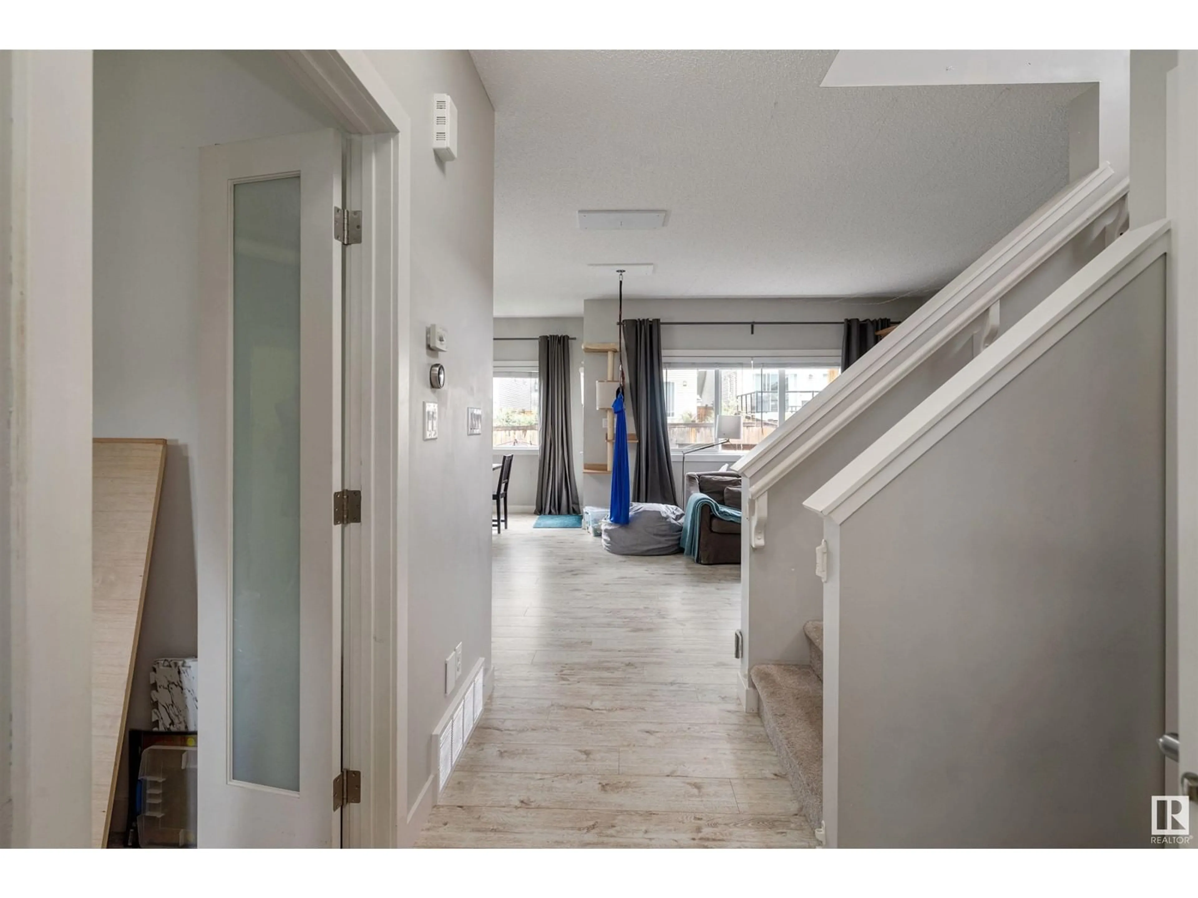 Indoor foyer for 7298 EDGEMONT WY, Edmonton Alberta T6M2N5