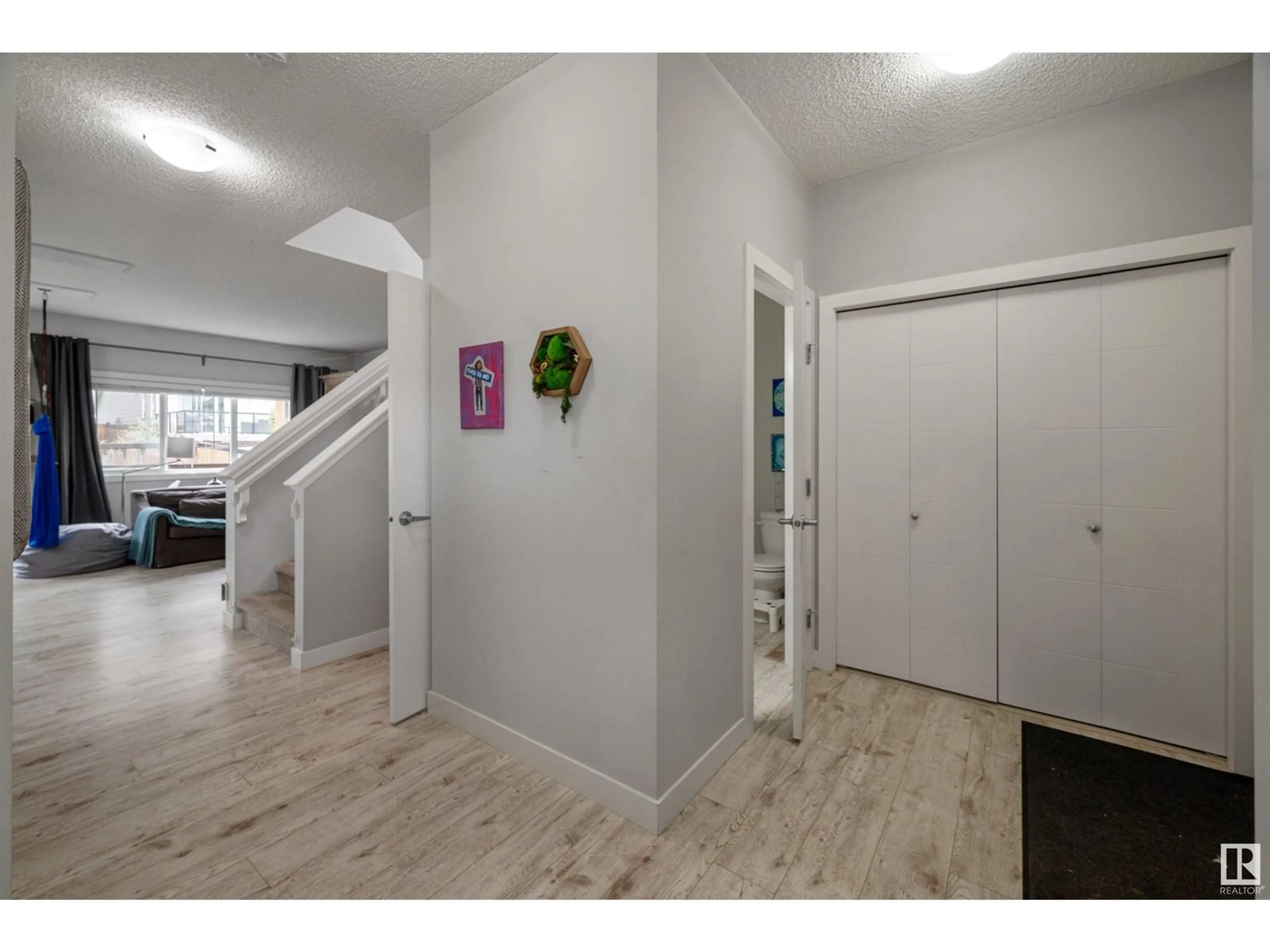 Indoor entryway for 7298 EDGEMONT WY, Edmonton Alberta T6M2N5