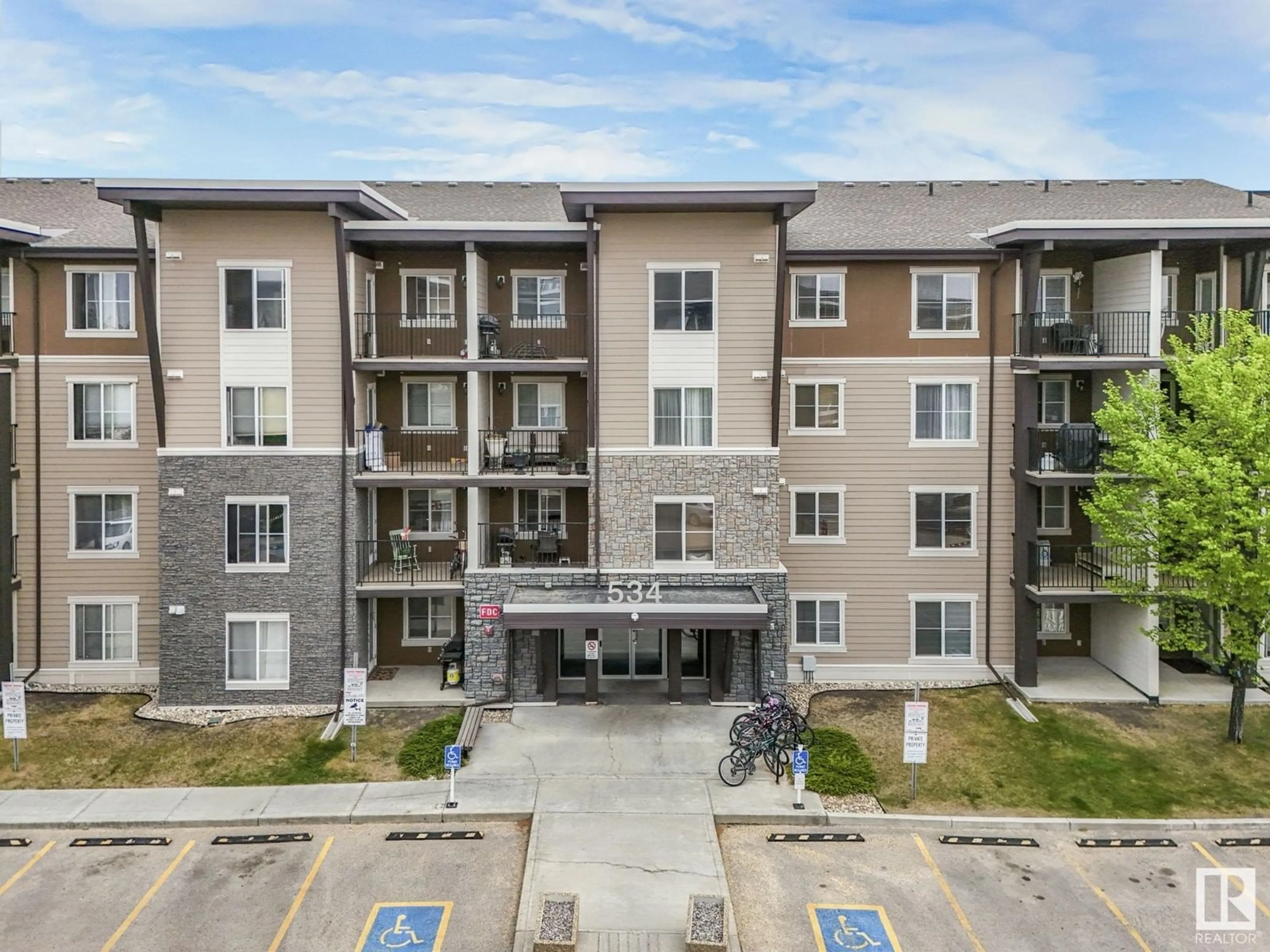 A pic from outside/outdoor area/front of a property/back of a property/a pic from drone, building for 534 - 220 WATT BV, Edmonton Alberta T6X1P7