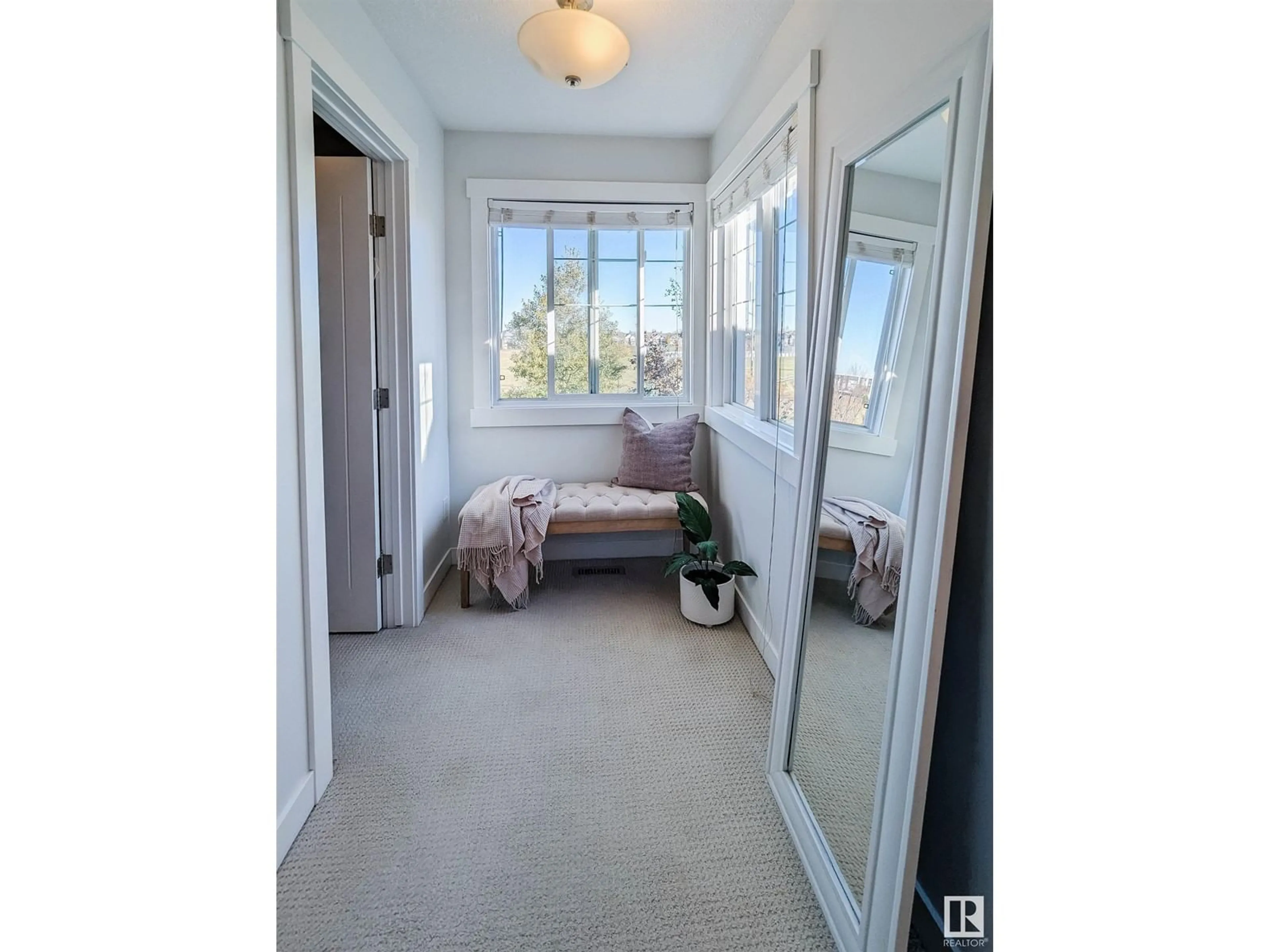 Indoor entryway for NW - 1421 CHAHLEY PL, Edmonton Alberta T6M0J3