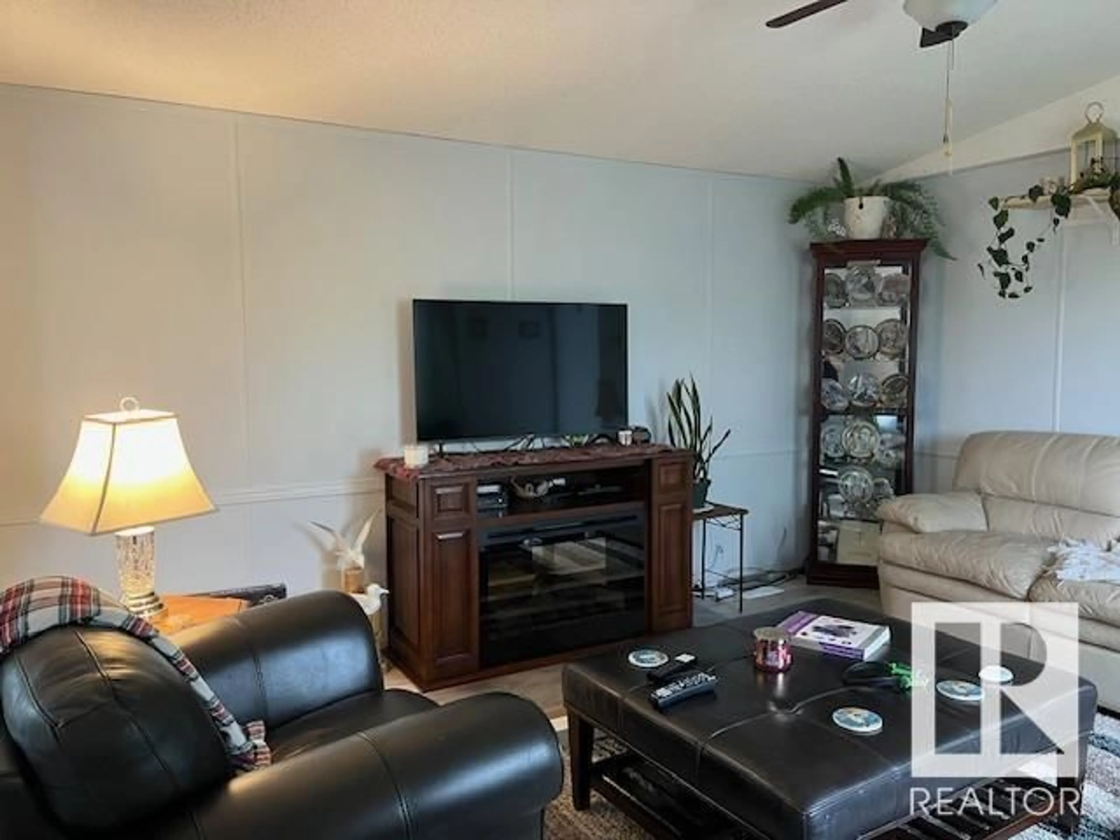 Living room with furniture, unknown for 5005 54 AVE, Glendon Alberta T0A1P0