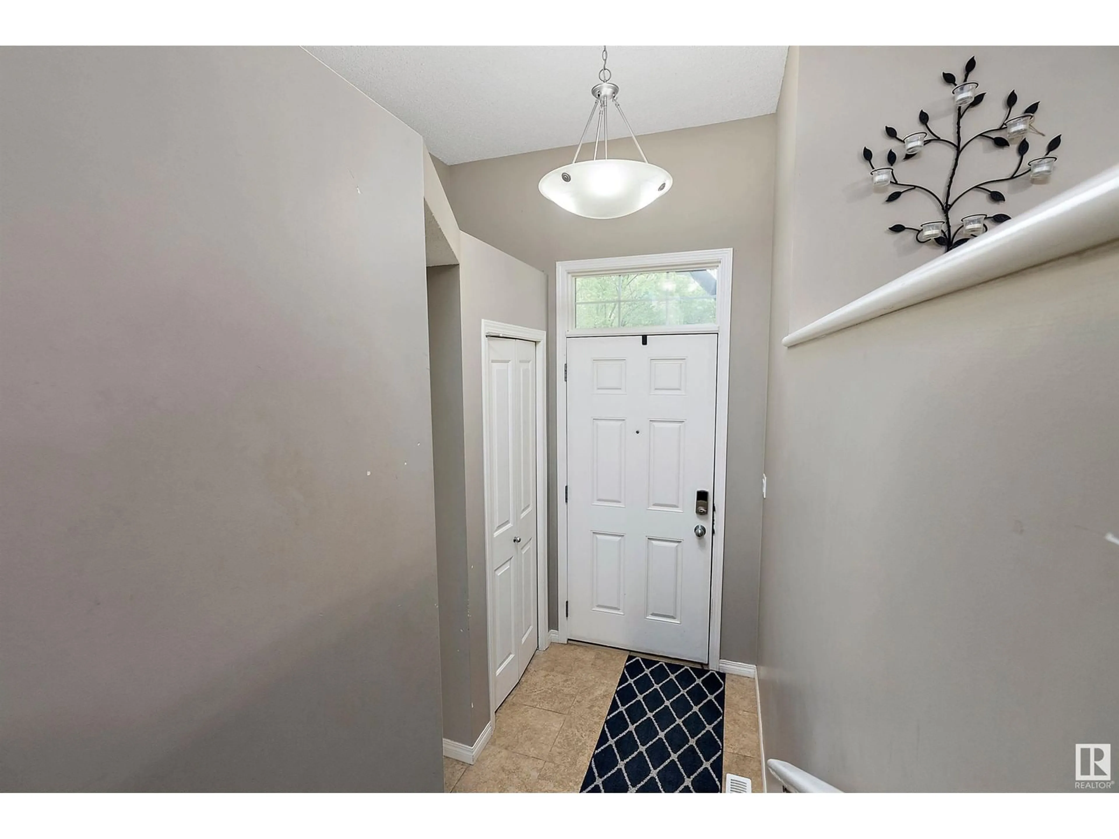 Indoor entryway for 465 - 132 HEMINGWAY RD, Edmonton Alberta T6M0J7