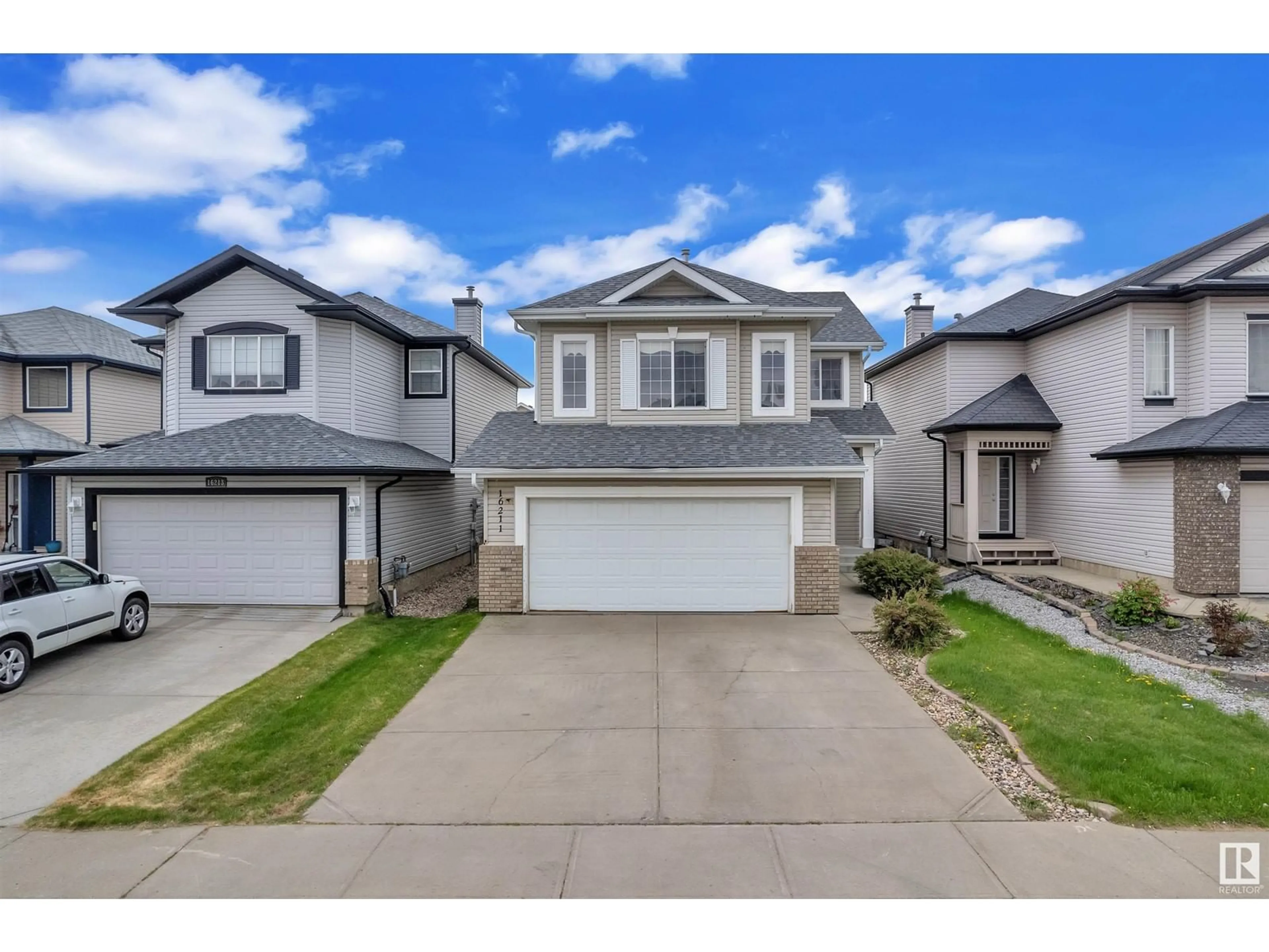 A pic from outside/outdoor area/front of a property/back of a property/a pic from drone, street for 16211 49 ST, Edmonton Alberta T5Y3H5