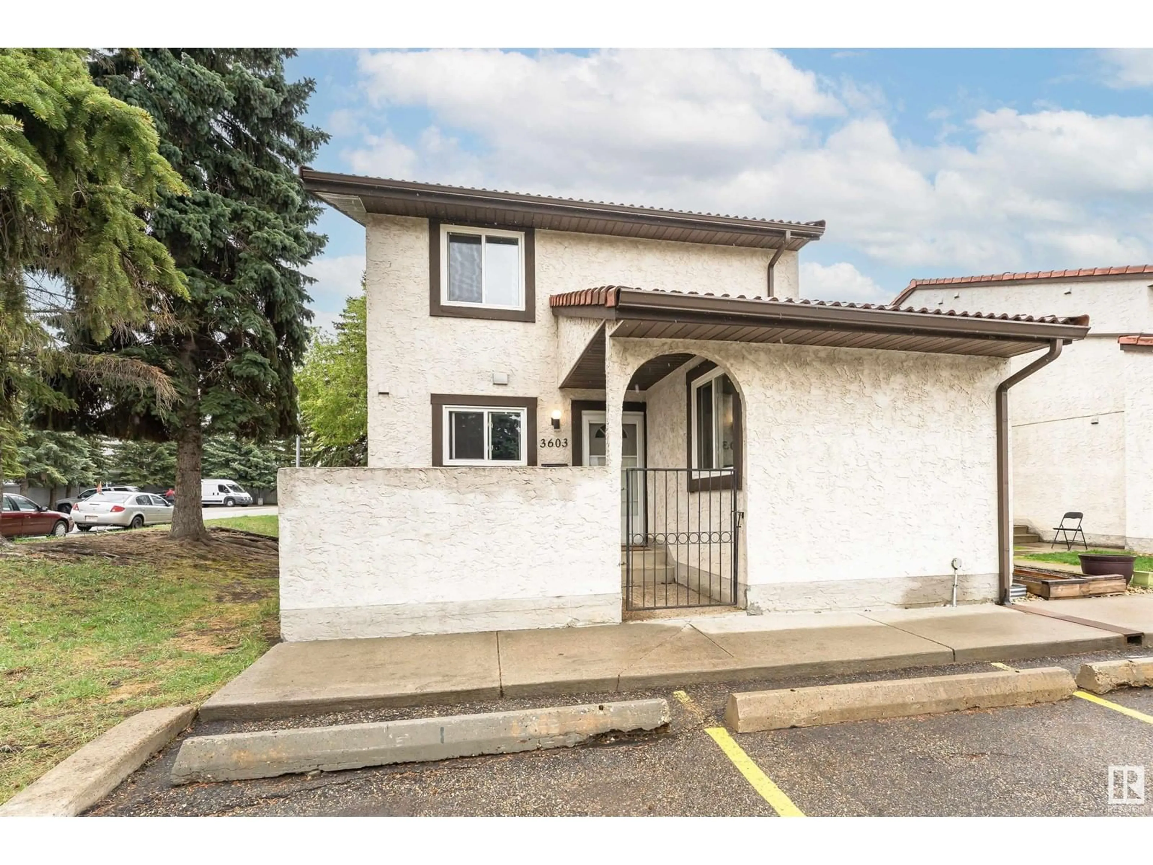 Unknown for NW - 3603 30 AV, Edmonton Alberta T6L5H5