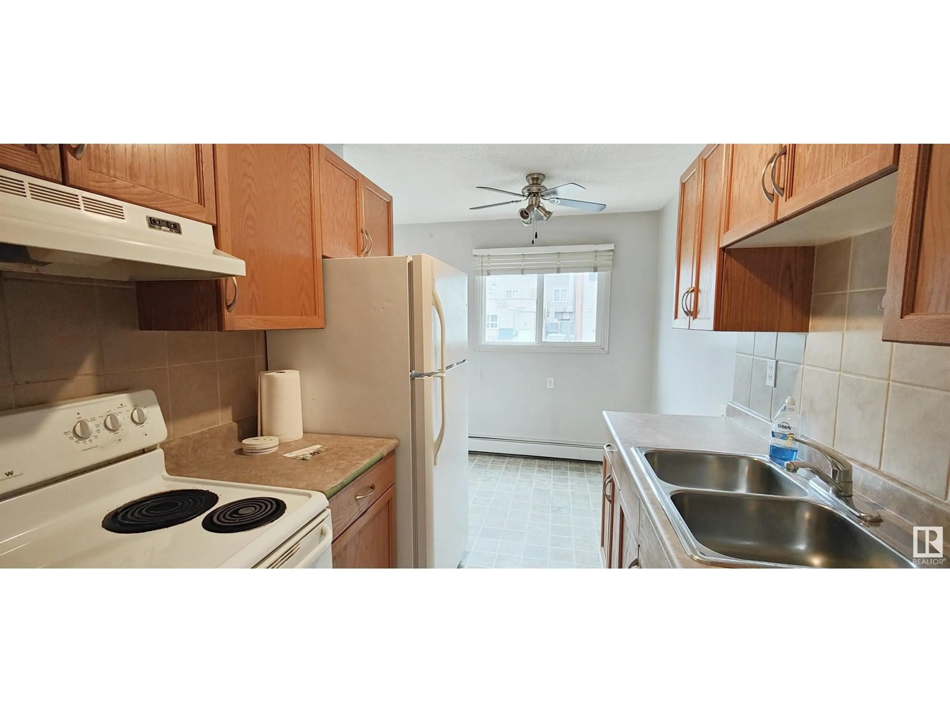 Standard kitchen, unknown for #207 - 10815 83 AV, Edmonton Alberta T6E2E6