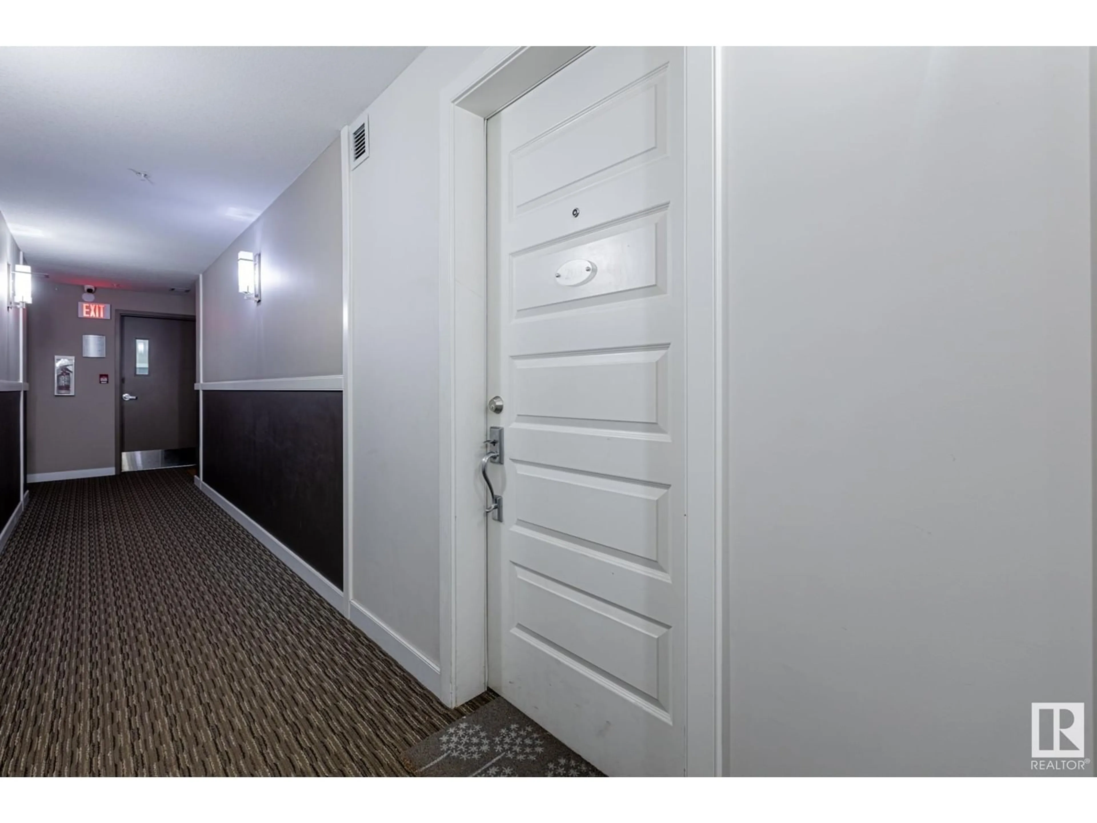 Indoor entryway for 205 - 8515 99 ST, Edmonton Alberta T6E3T7