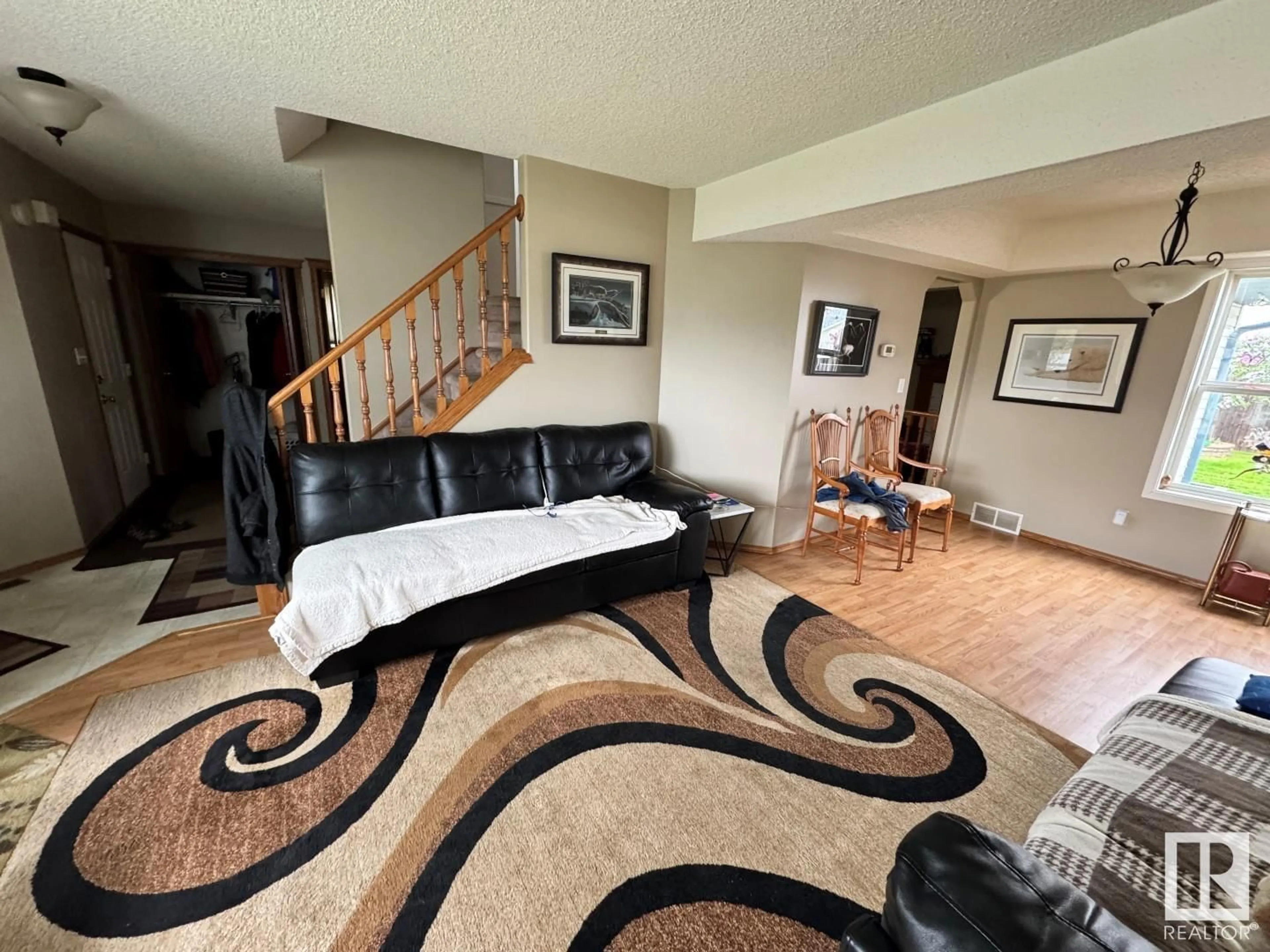 Unknown for 614 JENNER COVE CV, Edmonton Alberta T6L6R1