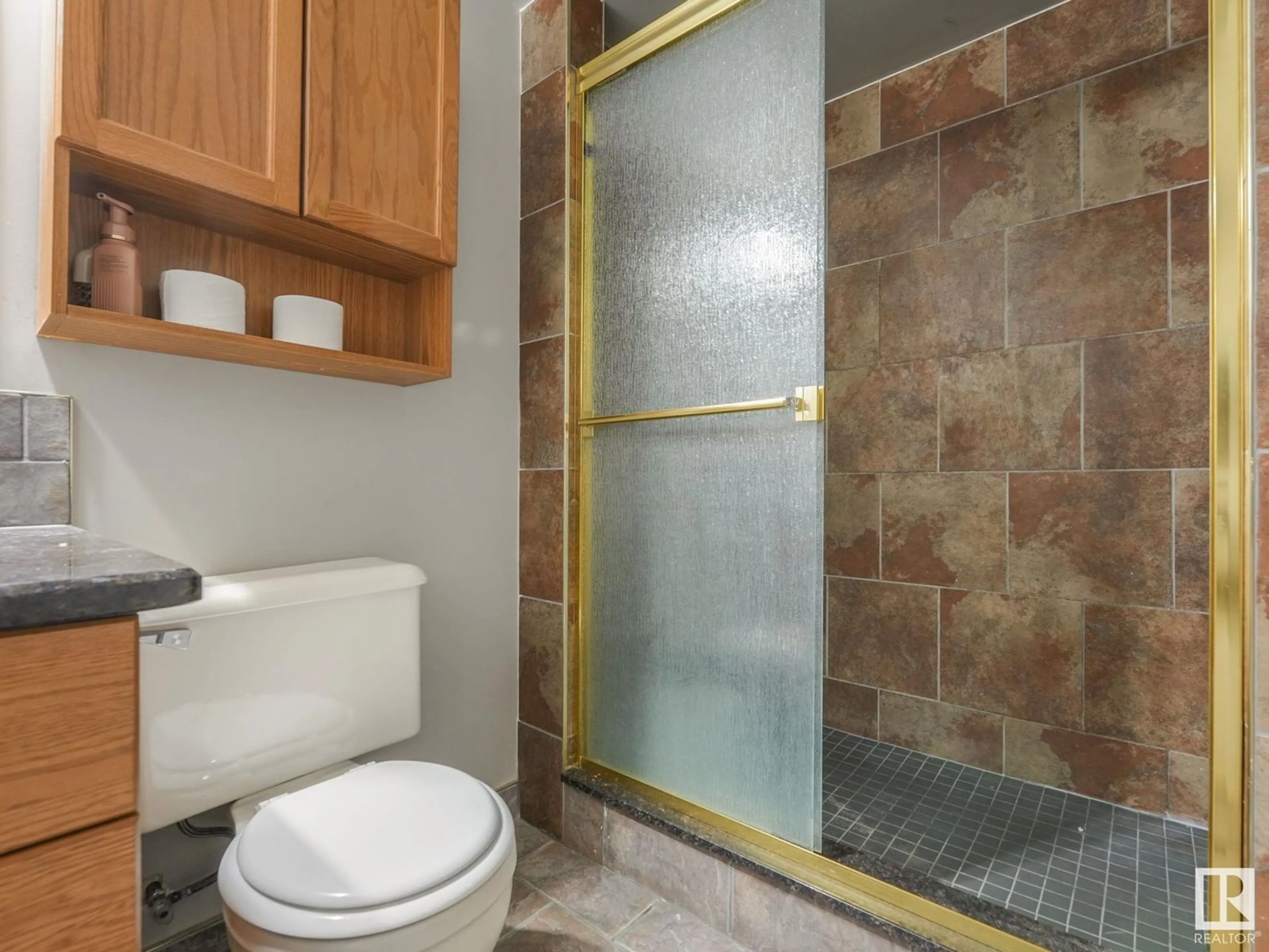 Standard bathroom, ceramic/tile floor for 843 WANYANDI RD, Edmonton Alberta T5T2X3