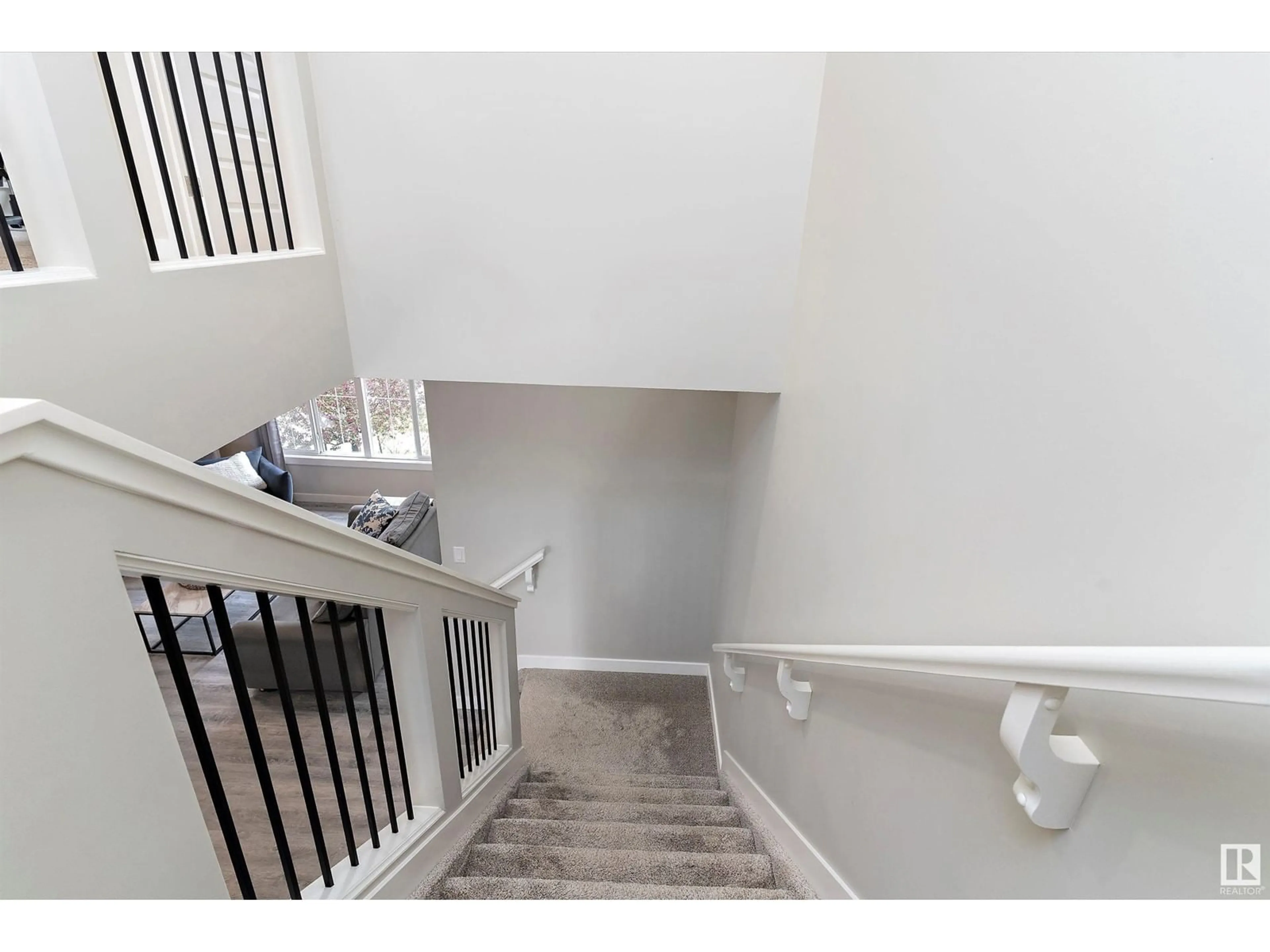 Stairs for SW - 2111 160 ST, Edmonton Alberta T6W4E5