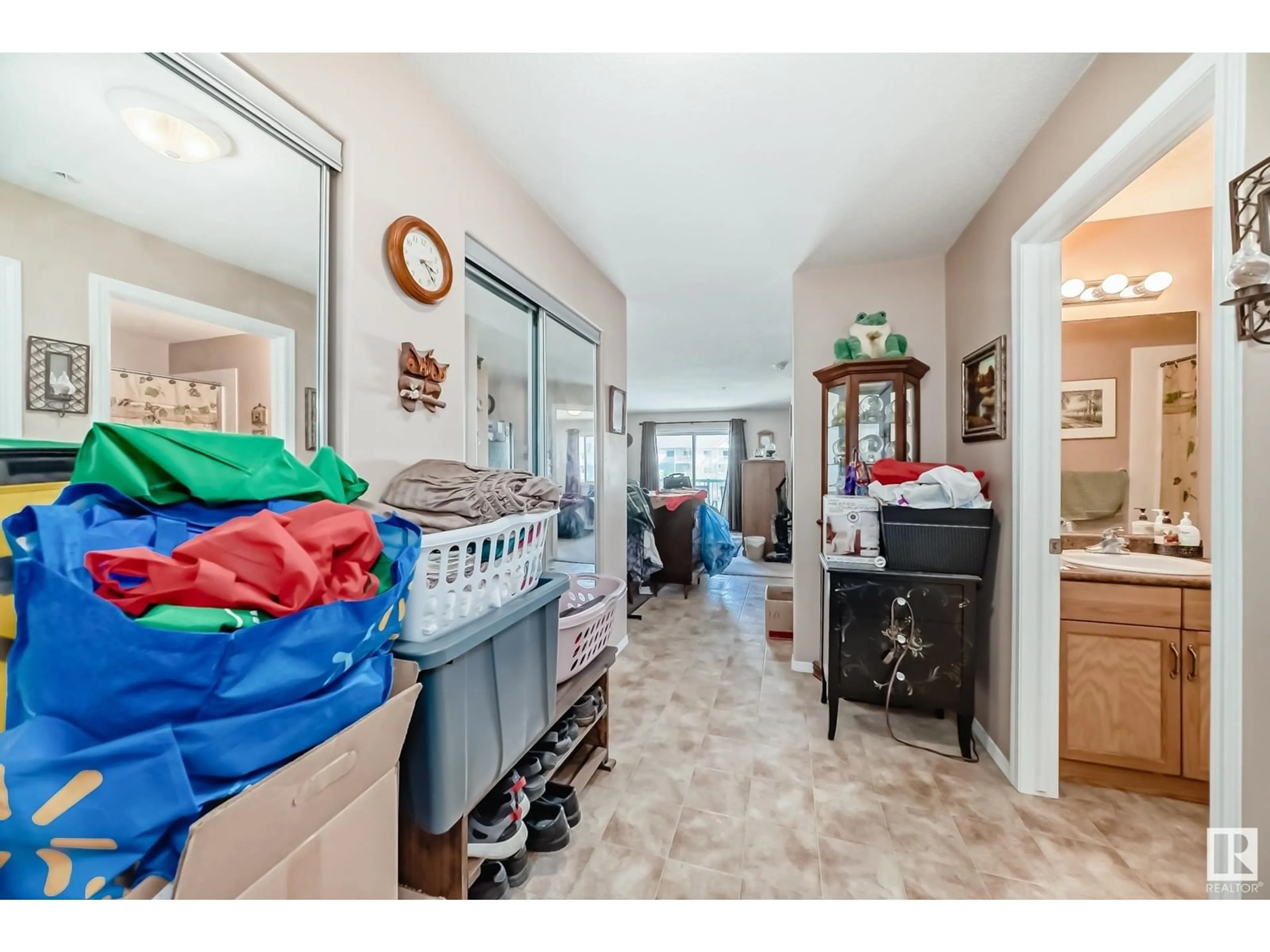 Indoor entryway for 50 - 337 WOODSMERE CL, Fort Saskatchewan Alberta T8L4N9