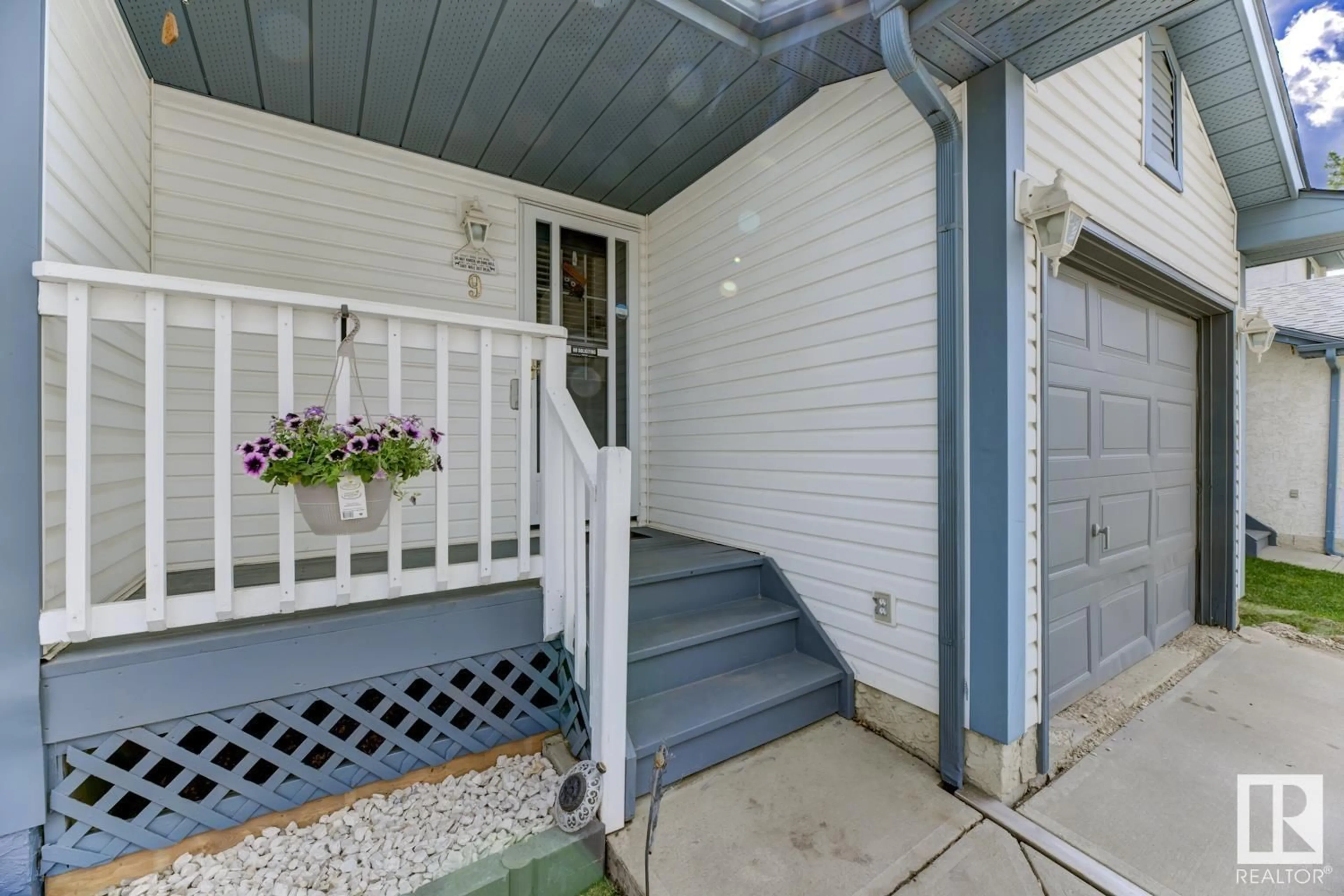 Unknown for #9 - 501 YOUVILLE E NW, Edmonton Alberta T6L6T8
