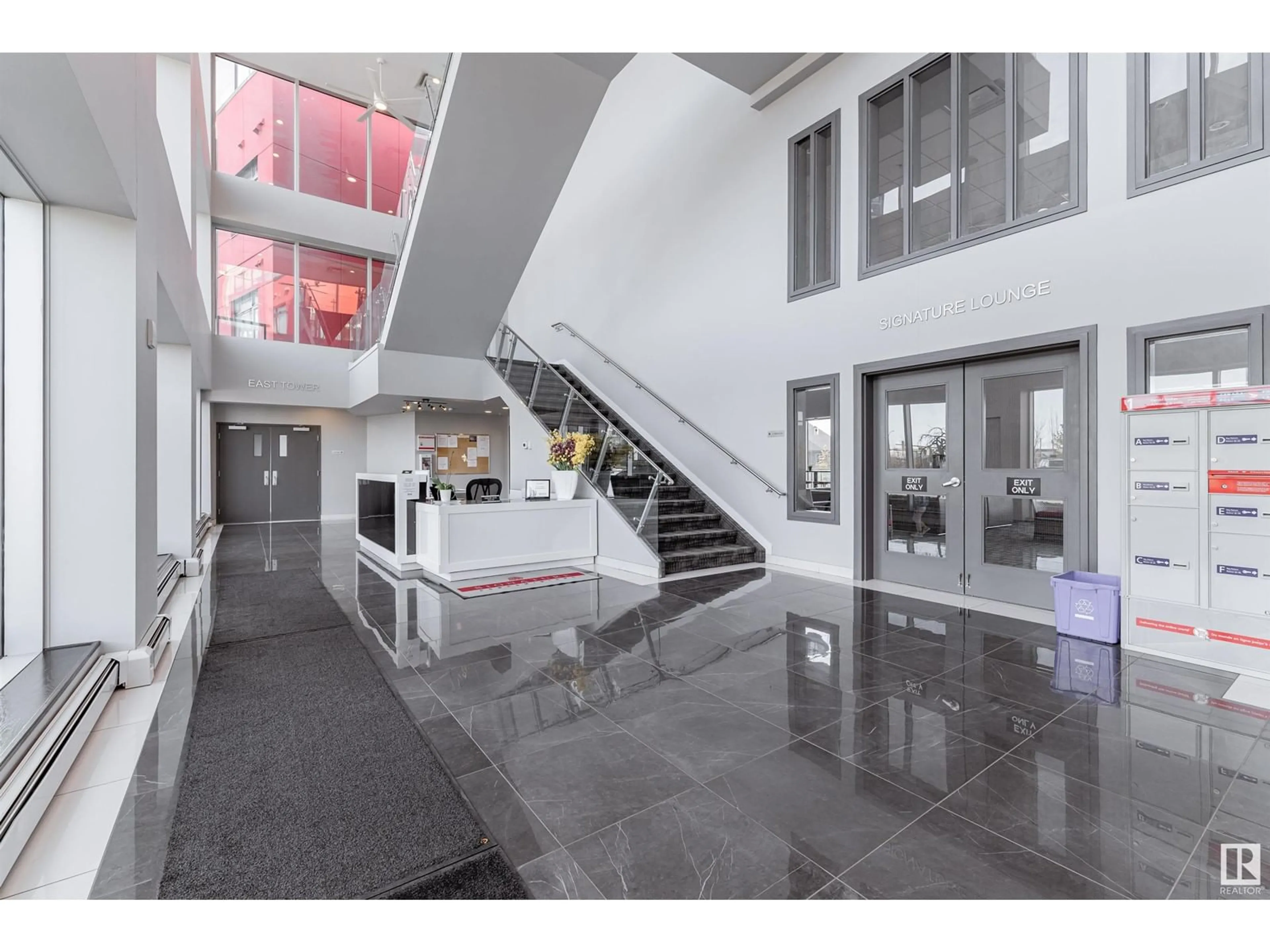 Indoor foyer for 5151 - 813 WINDERMERE BV, Edmonton Alberta T6W2K4