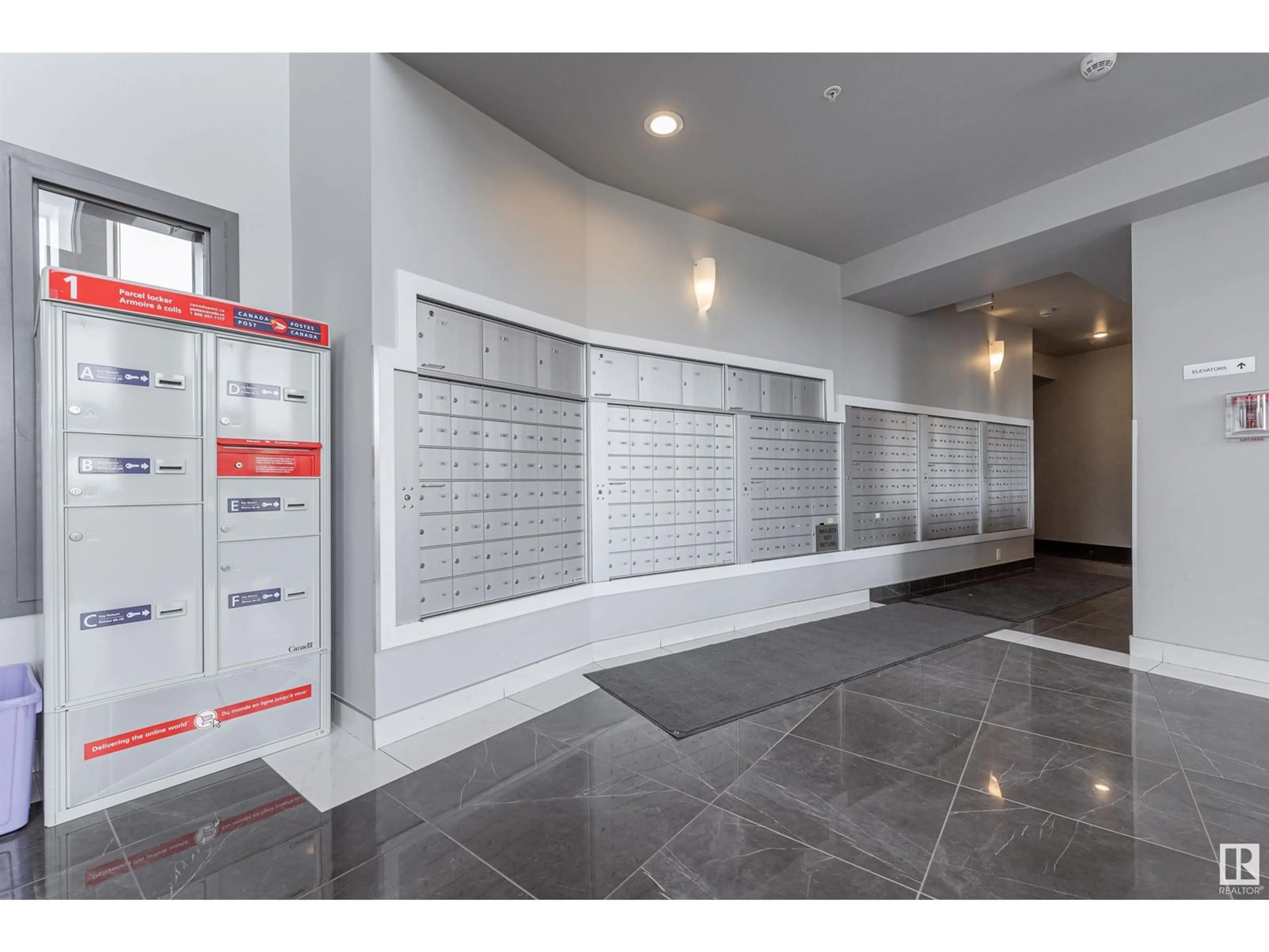 Indoor foyer for 5151 - 813 WINDERMERE BV, Edmonton Alberta T6W2K4