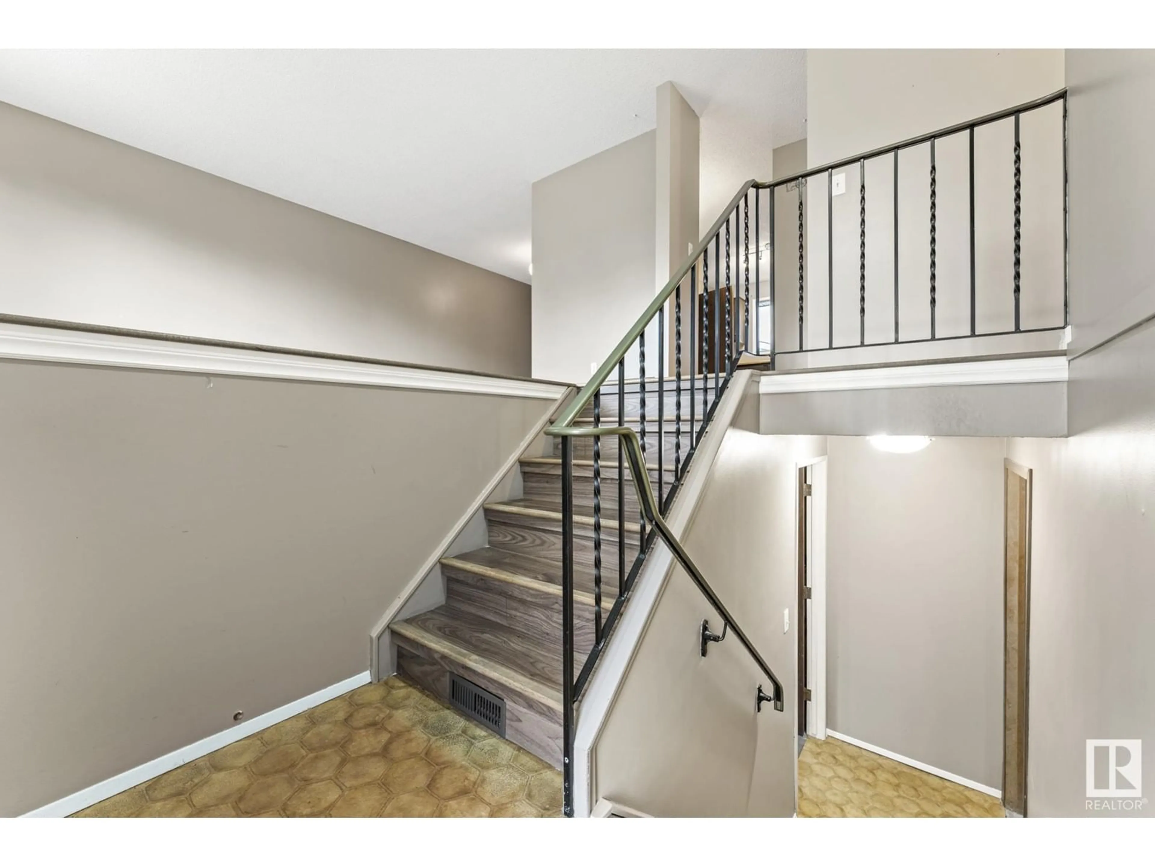 Unknown for NW - 14144 26 ST, Edmonton Alberta T5Y1G9
