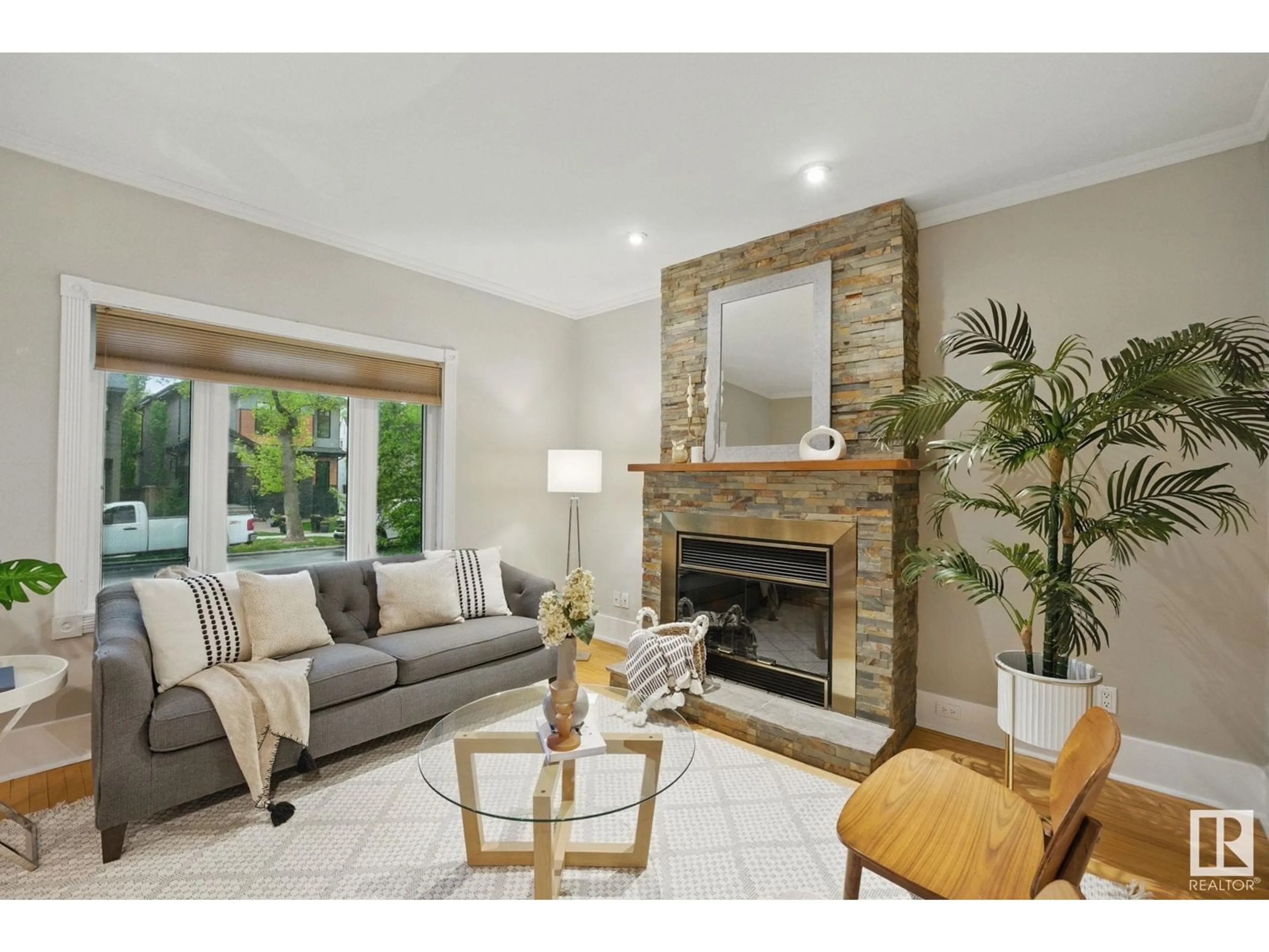 Living room with furniture, unknown for 10942 80 AV, Edmonton Alberta T6G0R1