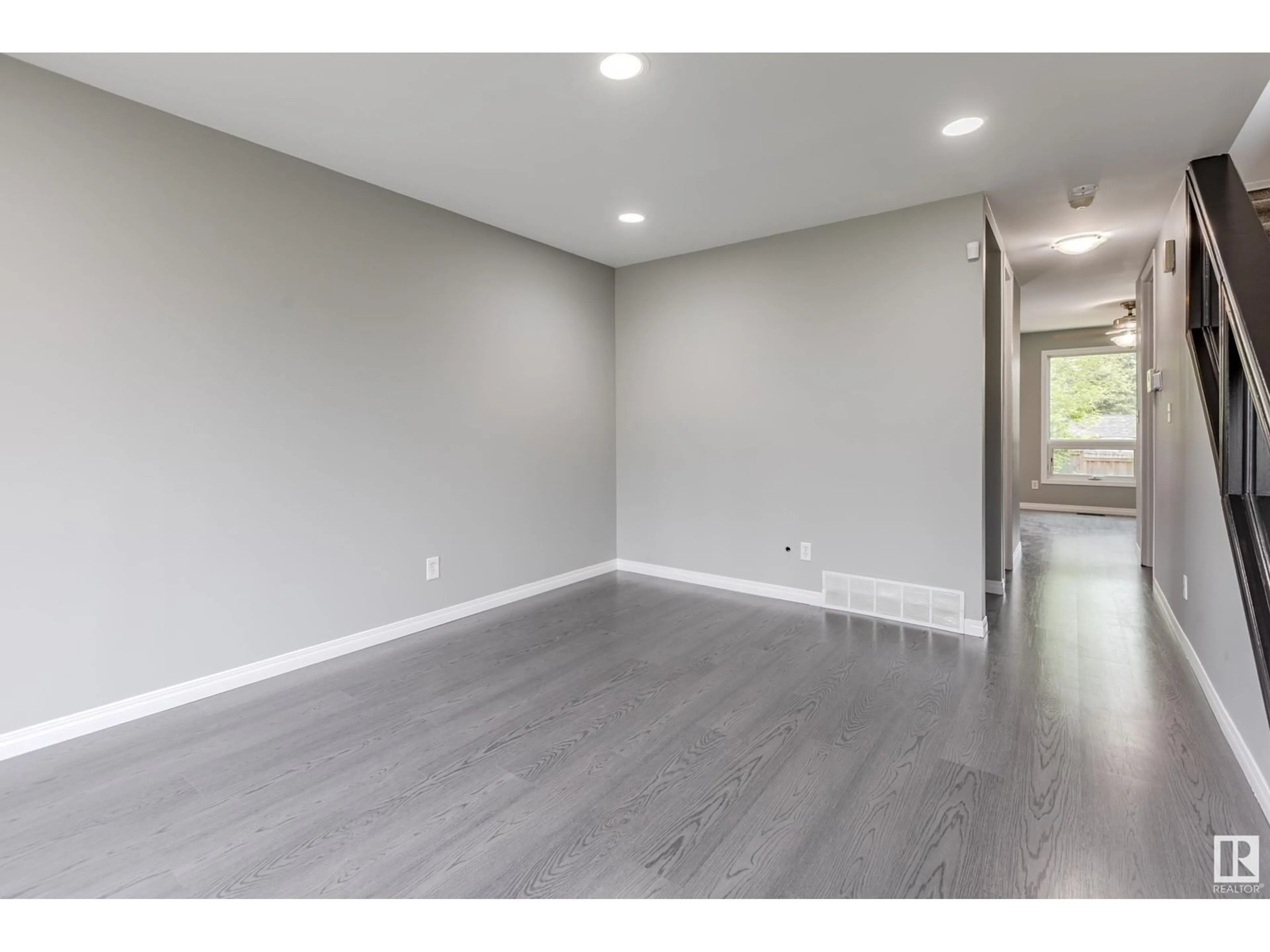 A pic of a room for 9808 107 ST, Morinville Alberta T8R1E5