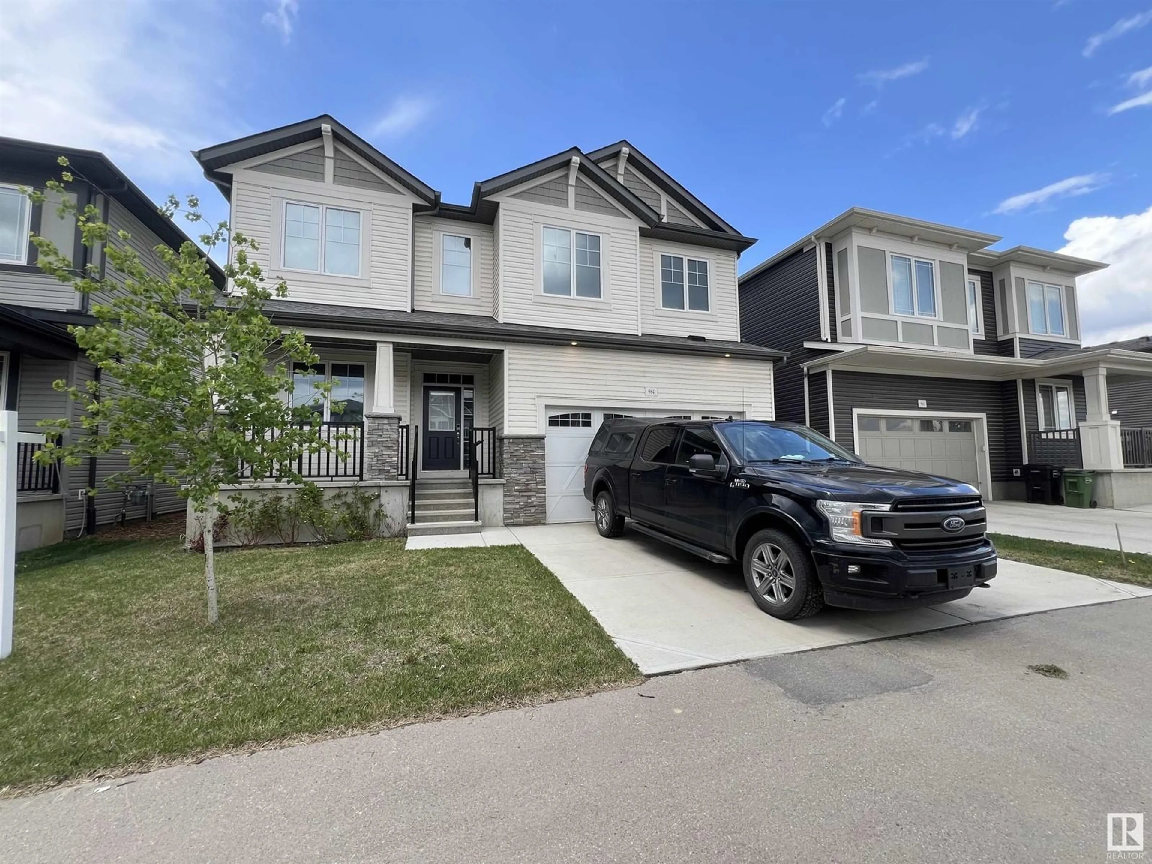 Home with vinyl exterior material, street for 964 STILLWATER BV, Edmonton Alberta T6M1M7