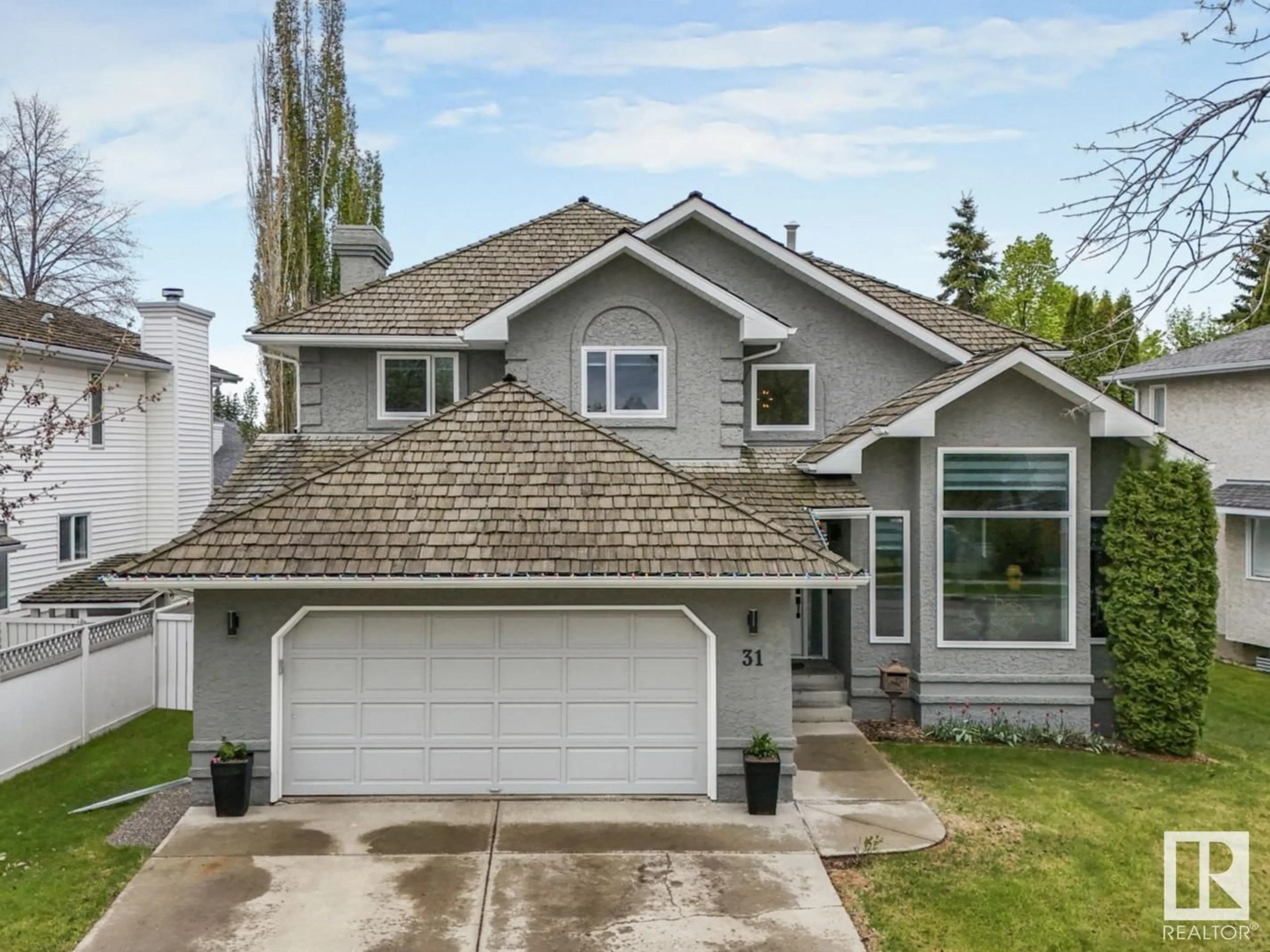 Home with vinyl exterior material, street for 31 NOTTINGHAM BV, Sherwood Park Alberta T8A5M4