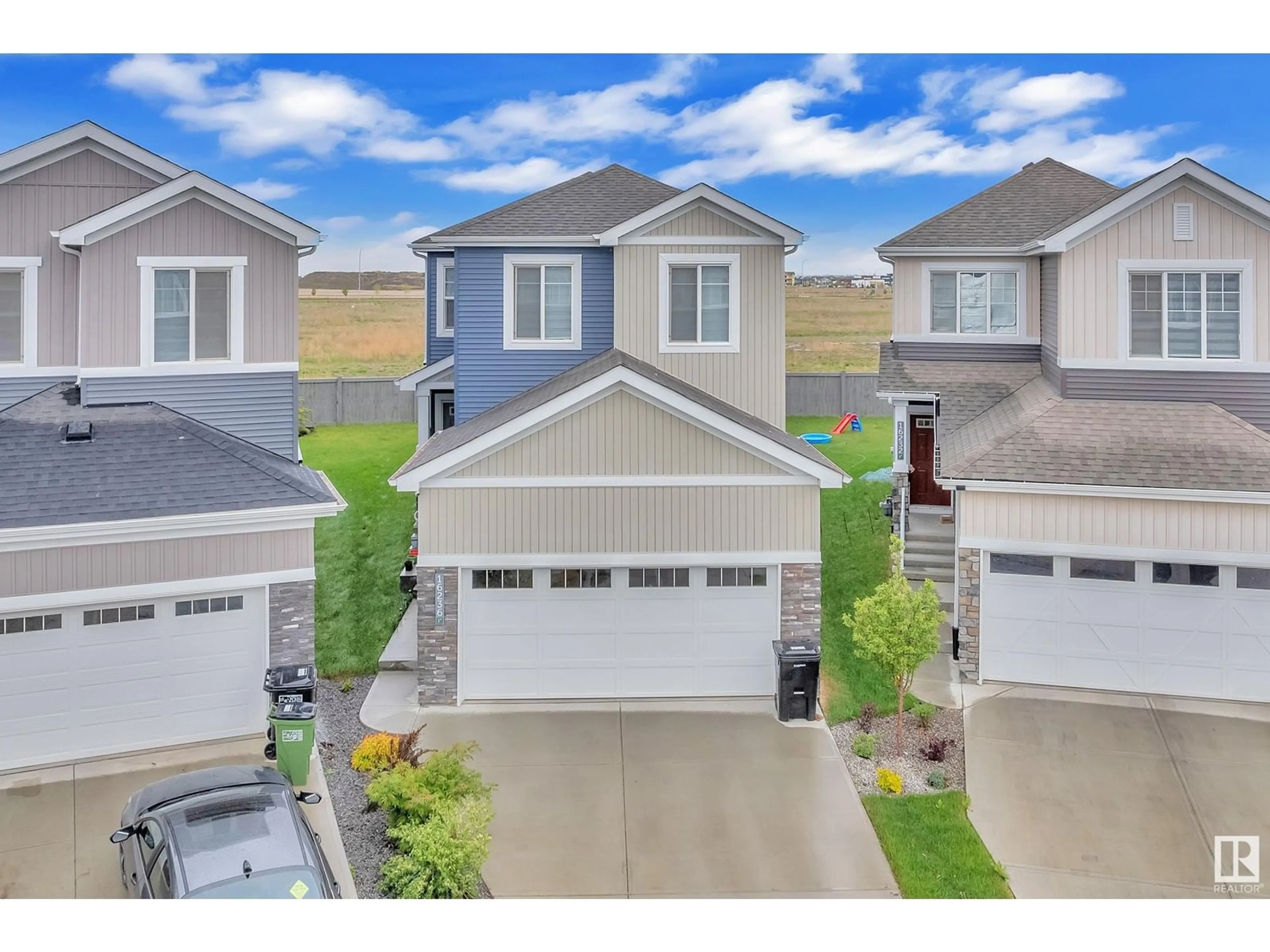 A pic from outside/outdoor area/front of a property/back of a property/a pic from drone, unknown for SW - 16236 31 AV, Edmonton Alberta T6W4X2