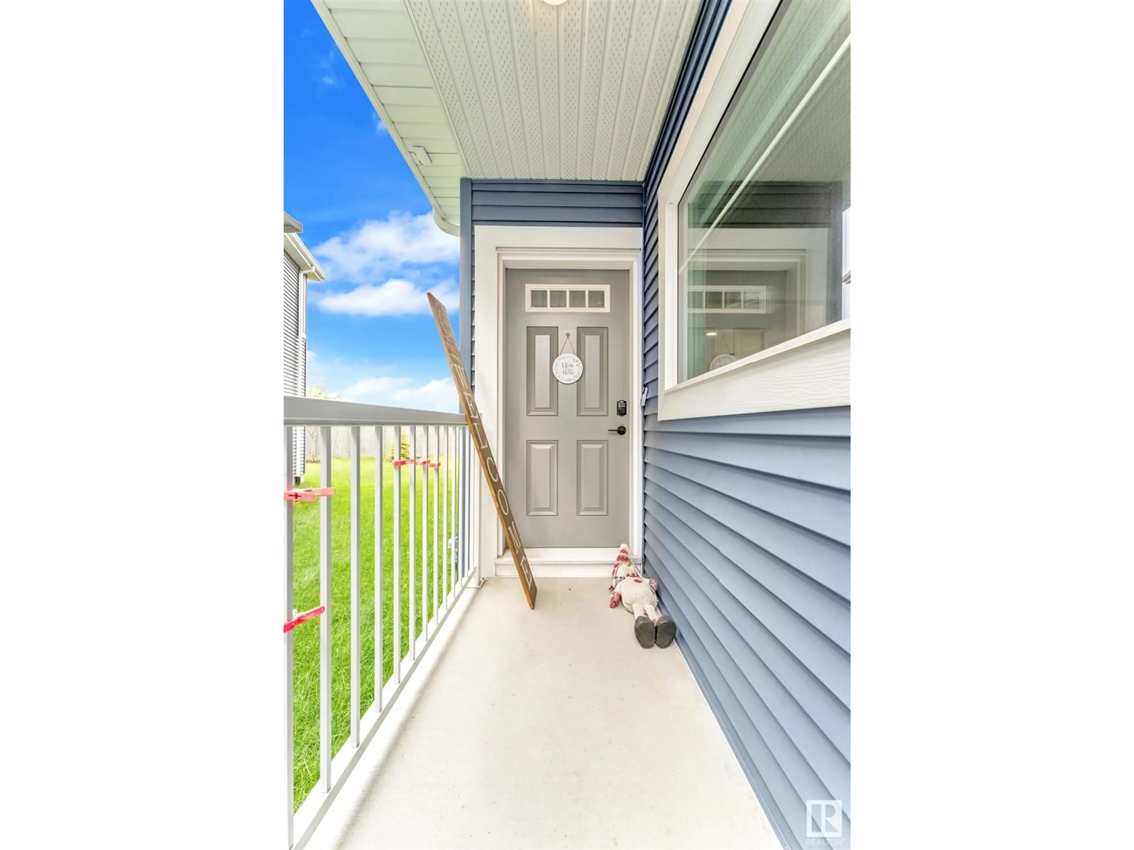 Home with vinyl exterior material, street for SW - 16236 31 AV, Edmonton Alberta T6W4X2