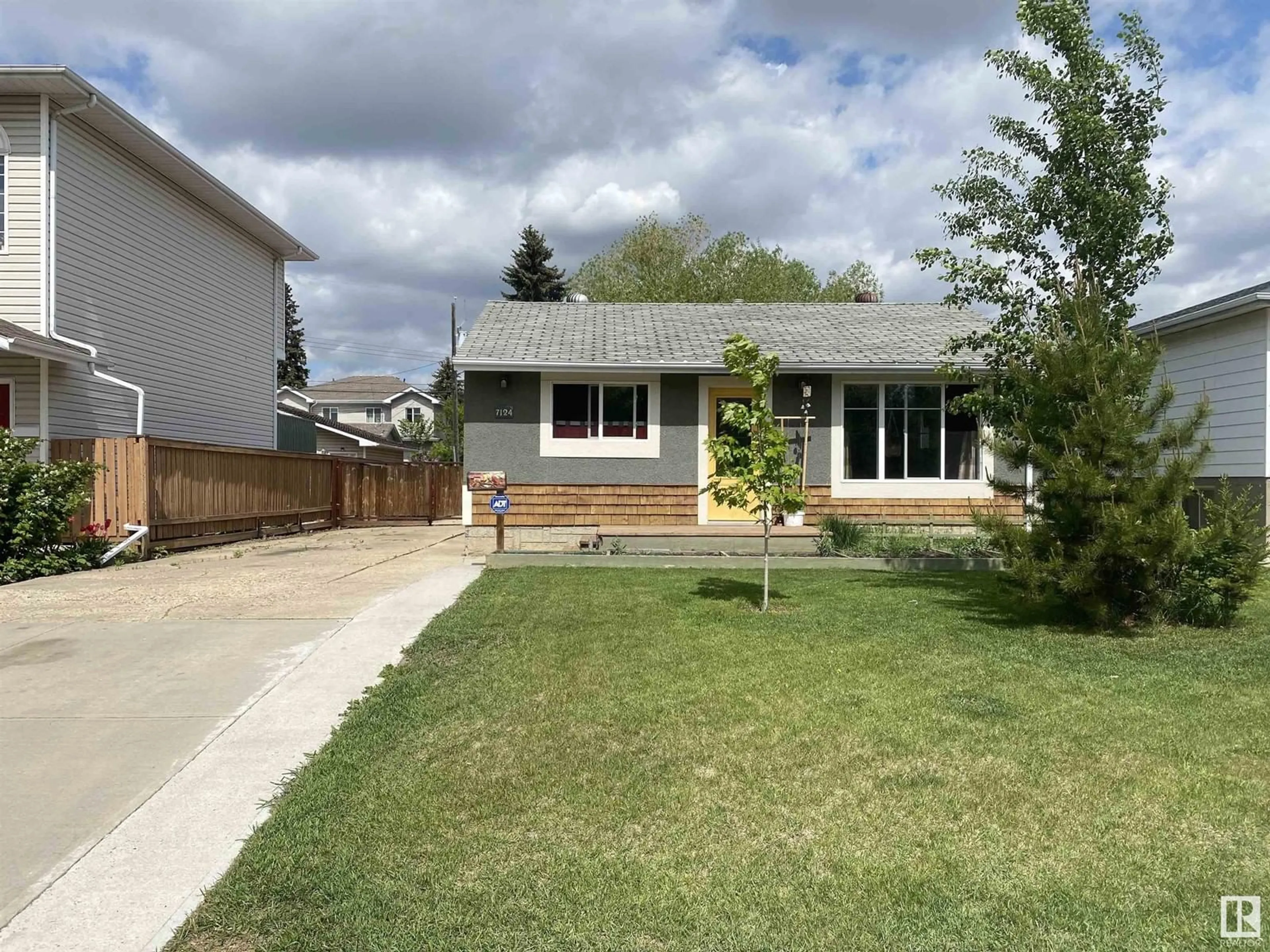 Unknown for 7124 80 AV, Edmonton Alberta T6B0C6