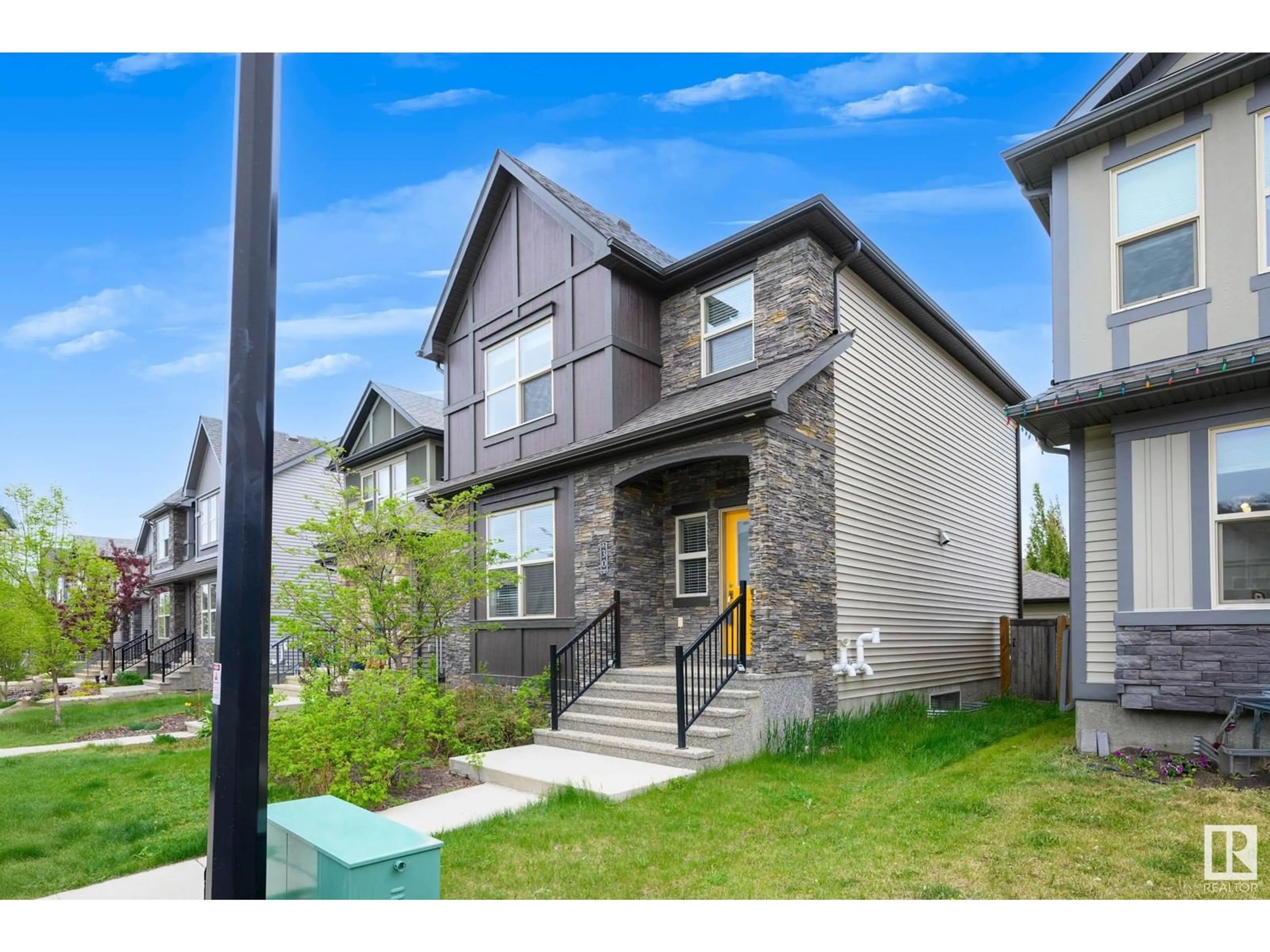 Home with vinyl exterior material, street for 30 GREENBURY MR, Spruce Grove Alberta T7X0M1
