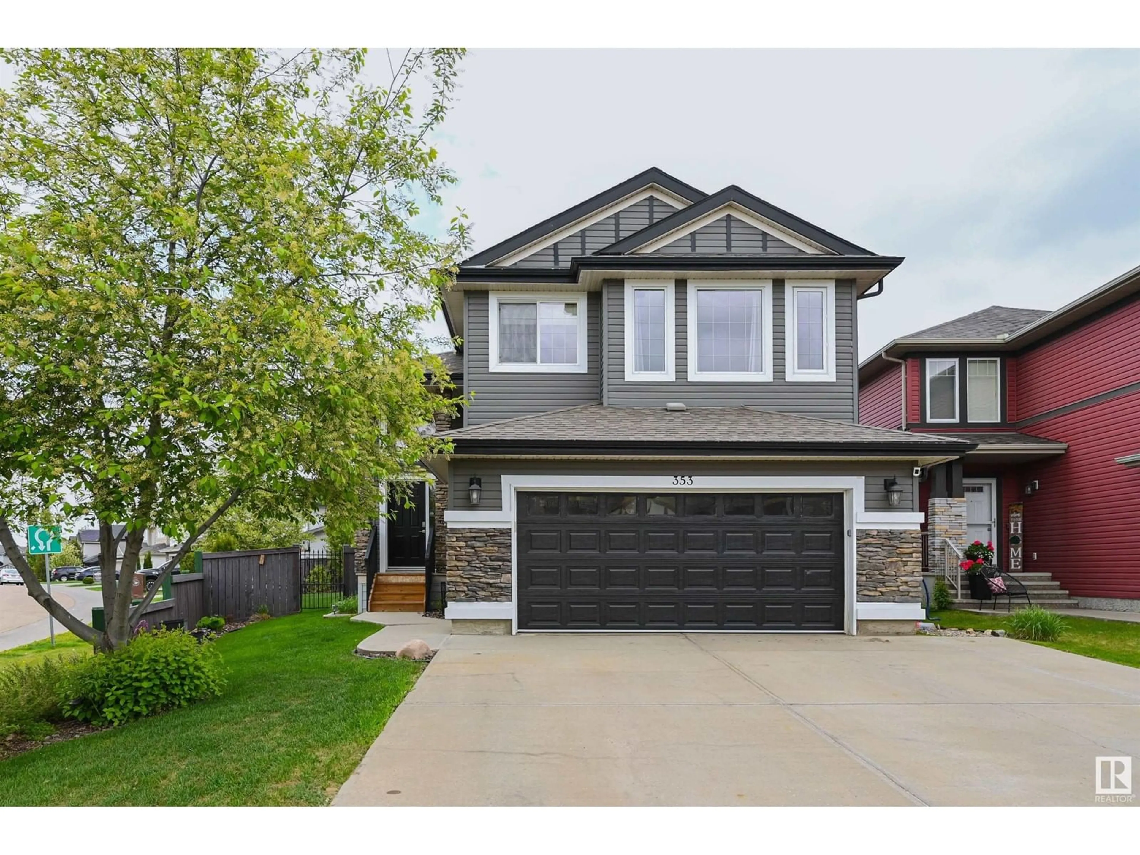 Home with vinyl exterior material, street for 353 COWAN CR, Sherwood Park Alberta T8H0E6