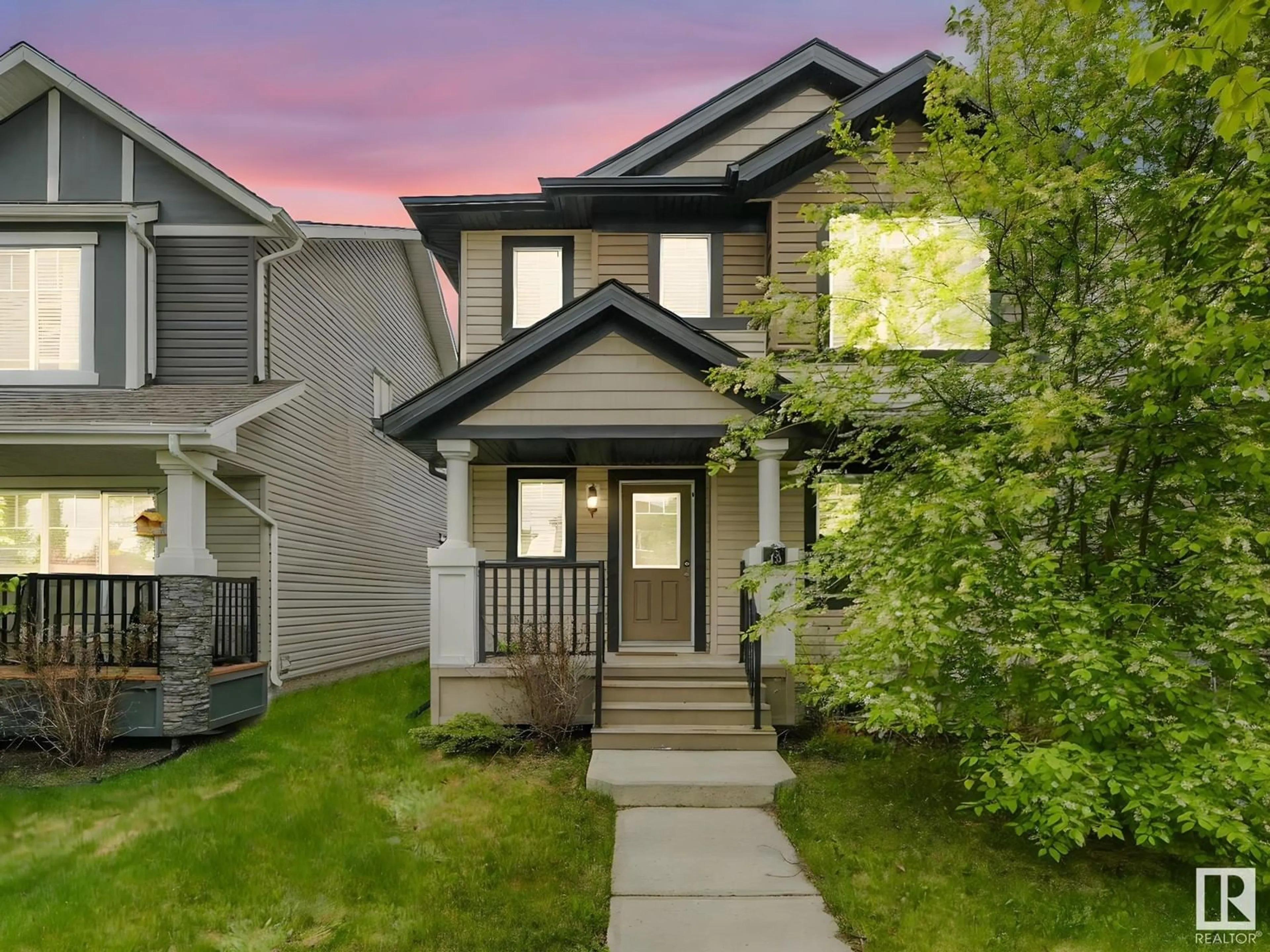 Home with vinyl exterior material, street for 13 SANTANA, Fort Saskatchewan Alberta T8L0N7