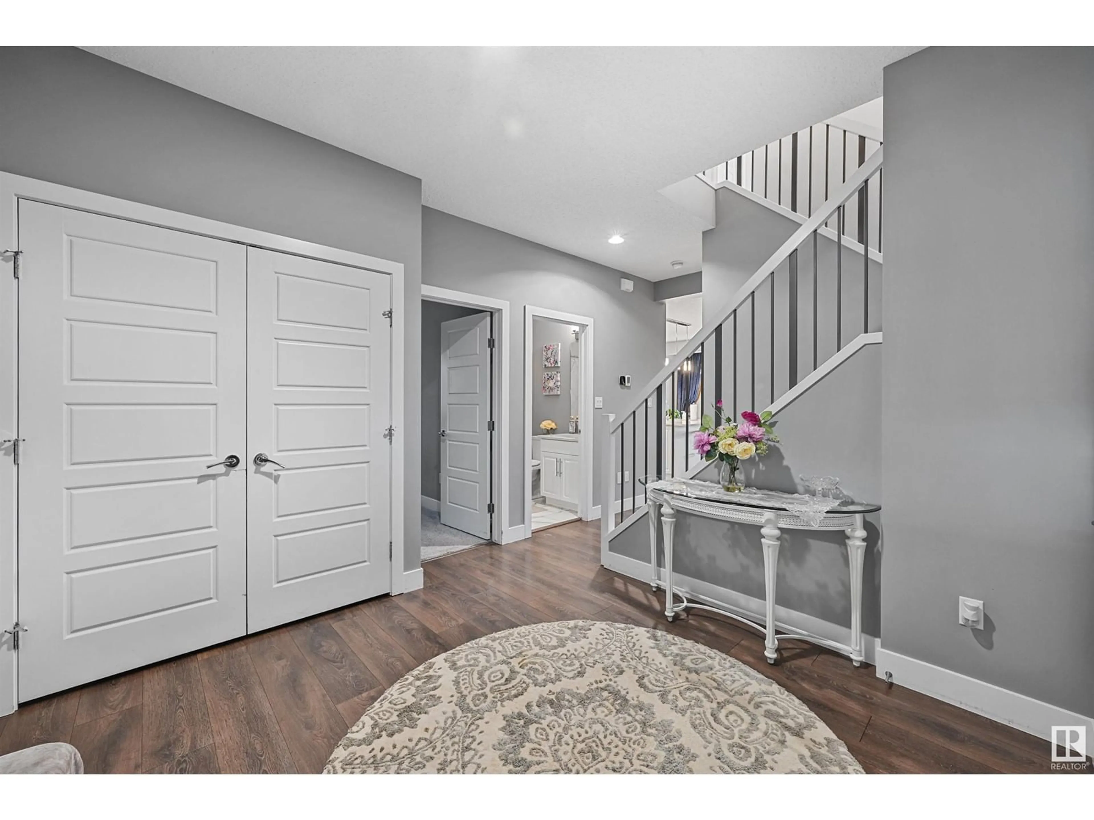Indoor entryway for SW - 3625 KESWICK BV, Edmonton Alberta T6W3S5