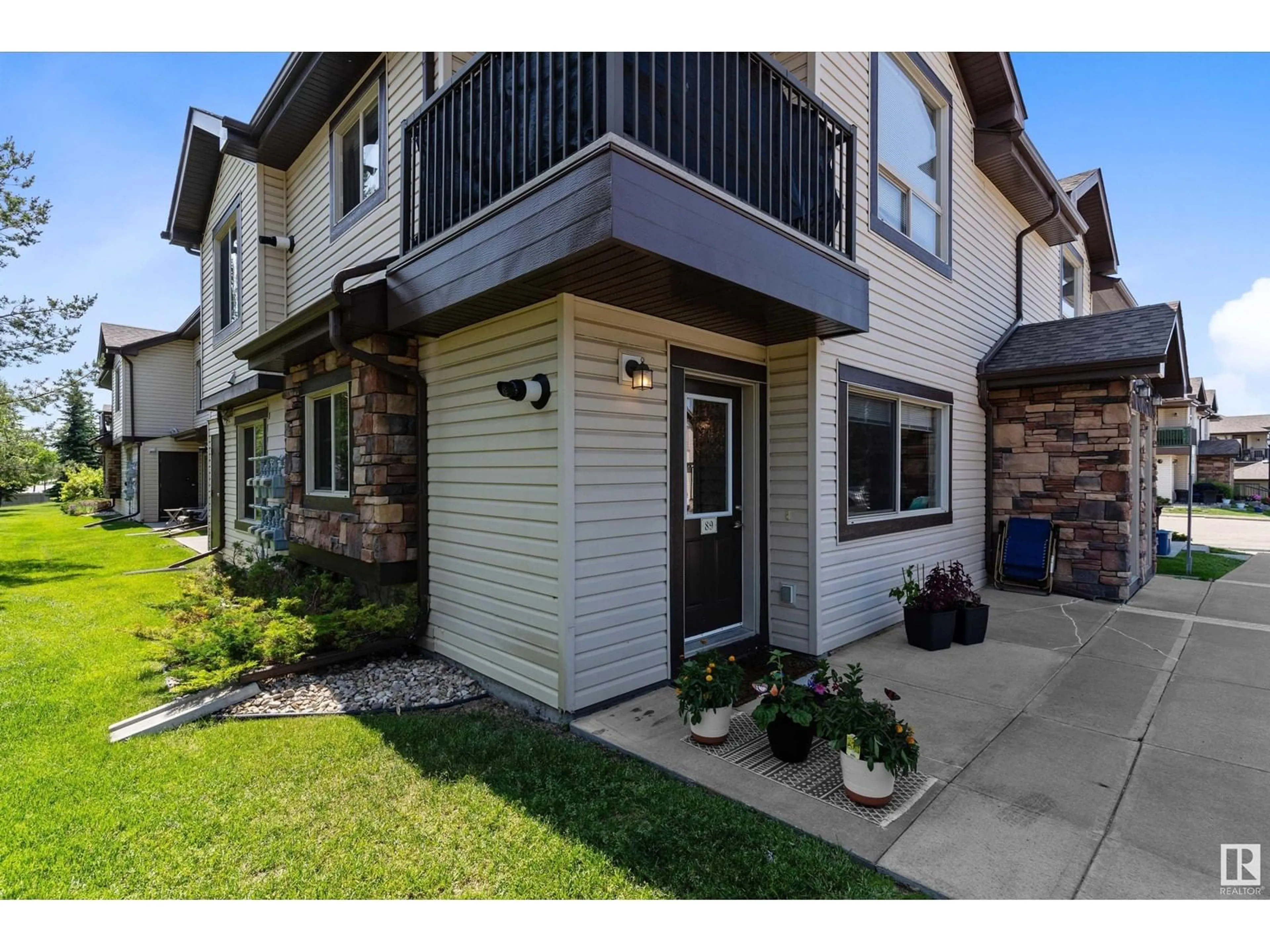 Unknown for SW - 89 604 62 ST, Edmonton Alberta T6X0K4