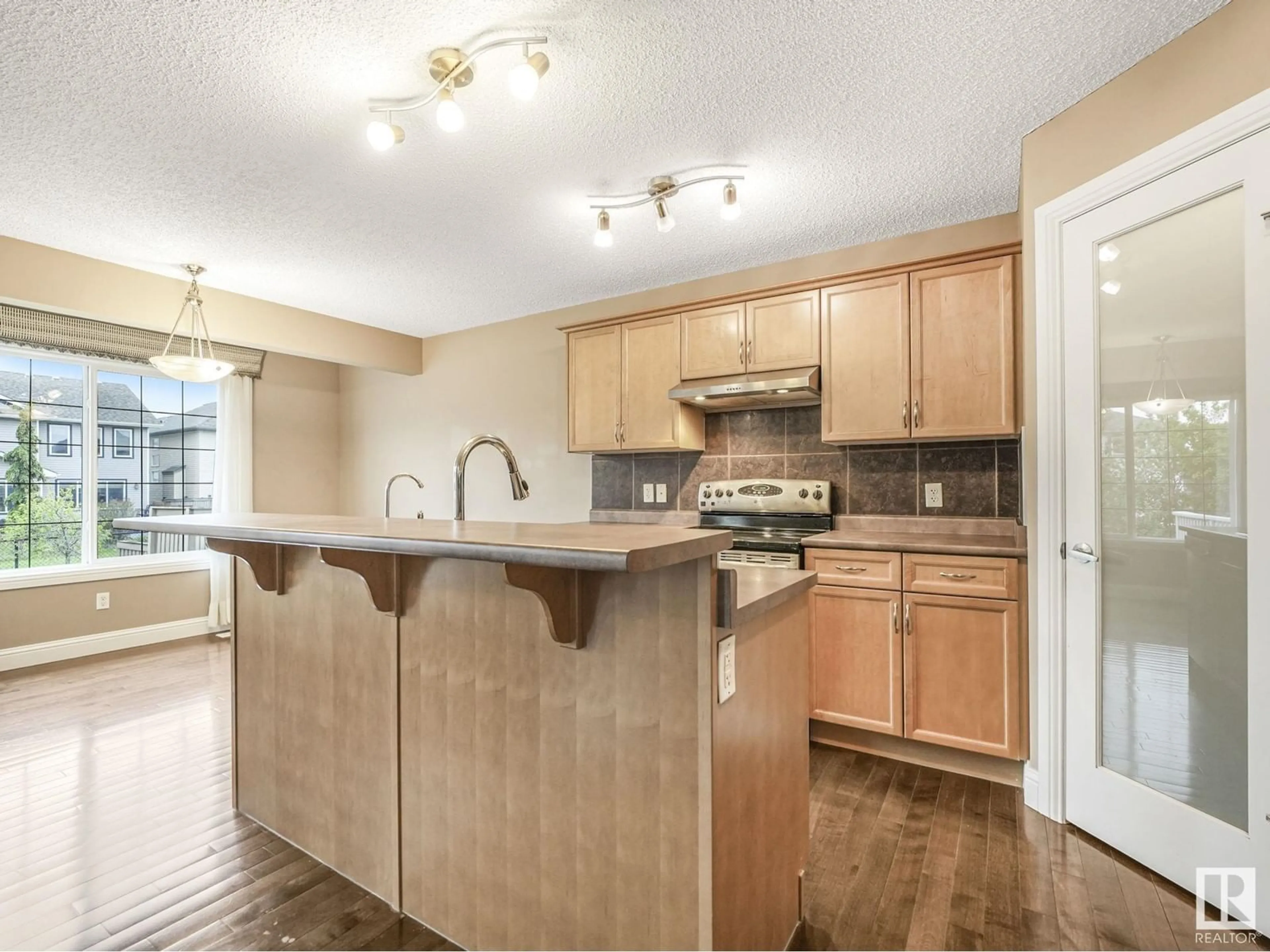 Open concept kitchen, unknown for 8469 SLOANE CR, Edmonton Alberta T6R0L2