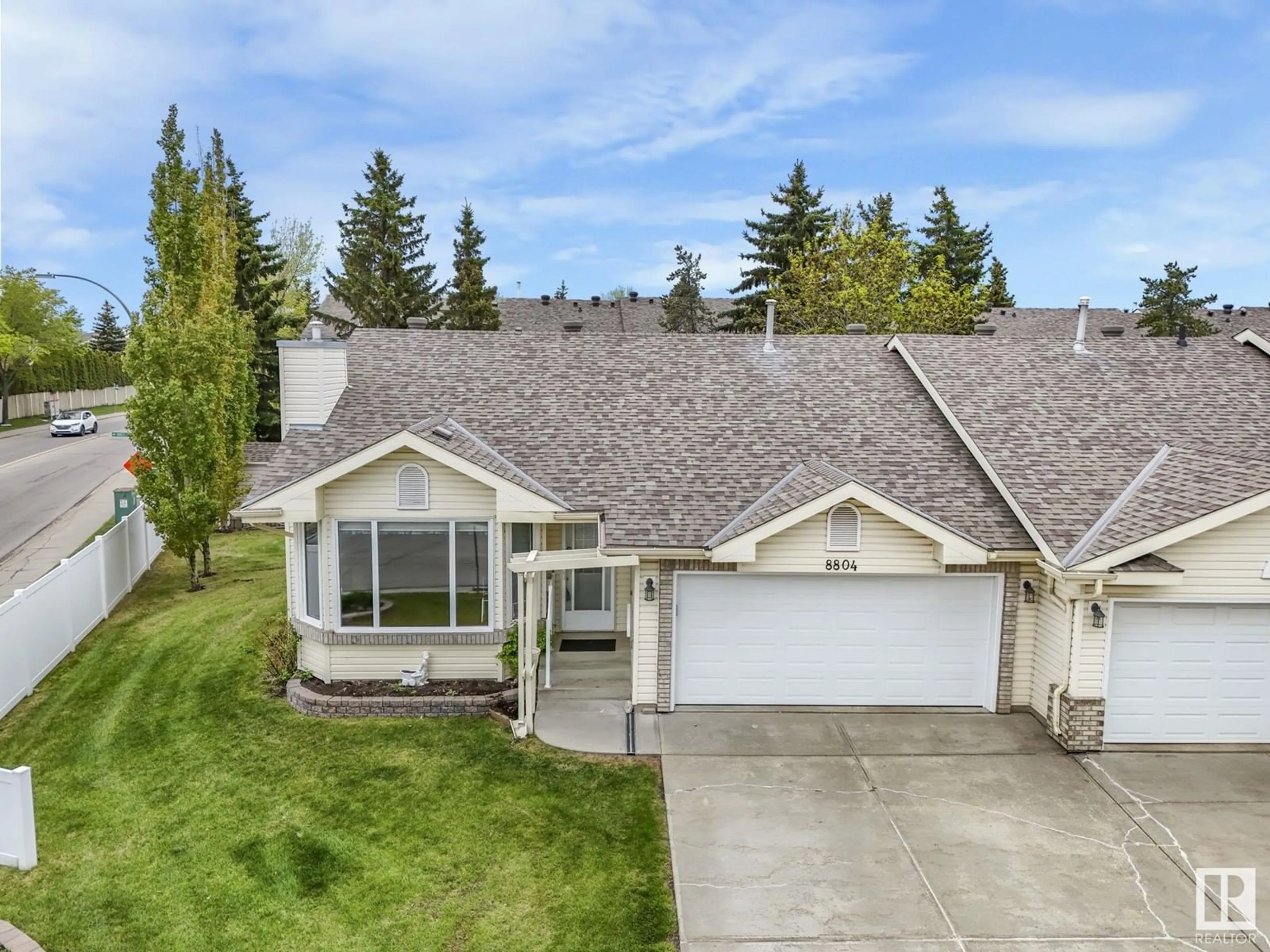 A pic from outside/outdoor area/front of a property/back of a property/a pic from drone, street for 8804 189 ST NW, Edmonton Alberta T5T6C3