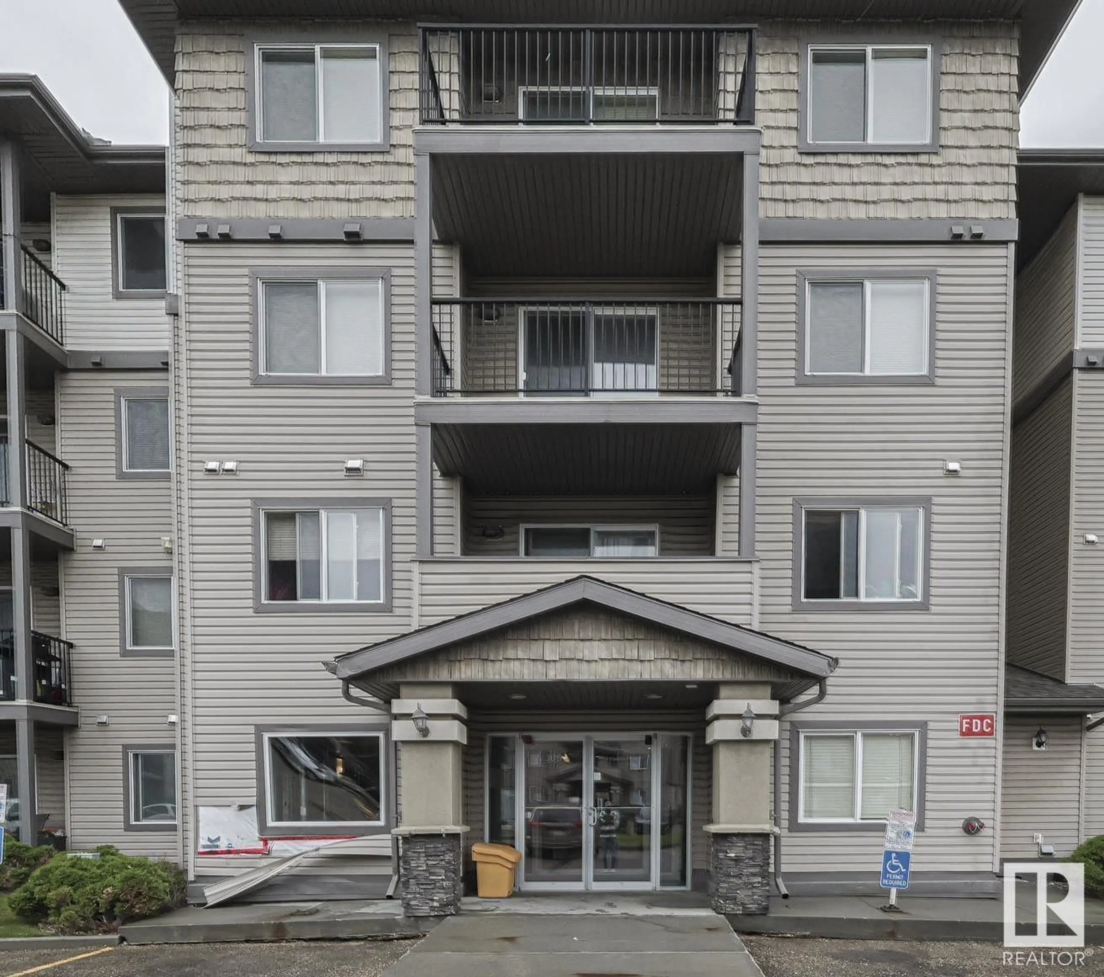 Unknown for 309 - 118 CLAREVIEW STATION DR, Edmonton Alberta T5Y0C5