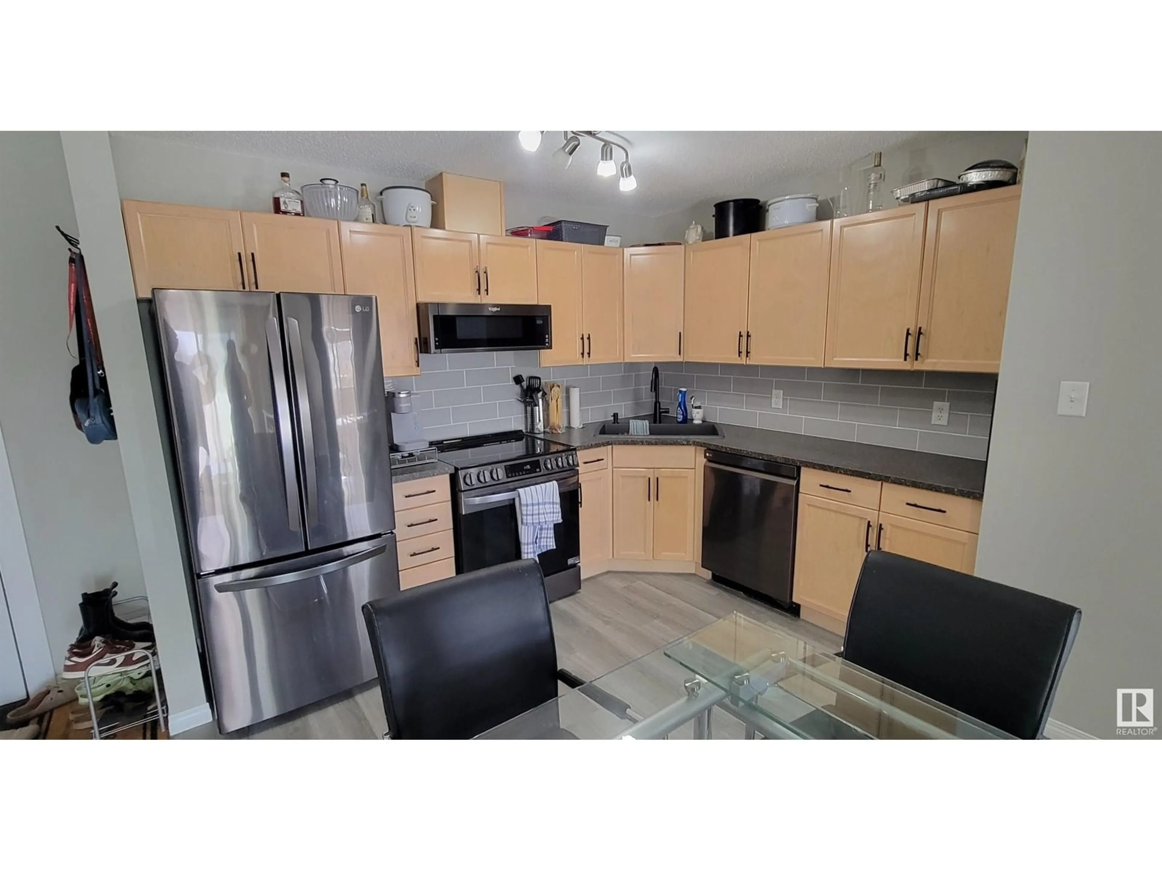 Standard kitchen, unknown for 309 - 118 CLAREVIEW STATION DR, Edmonton Alberta T5Y0C5