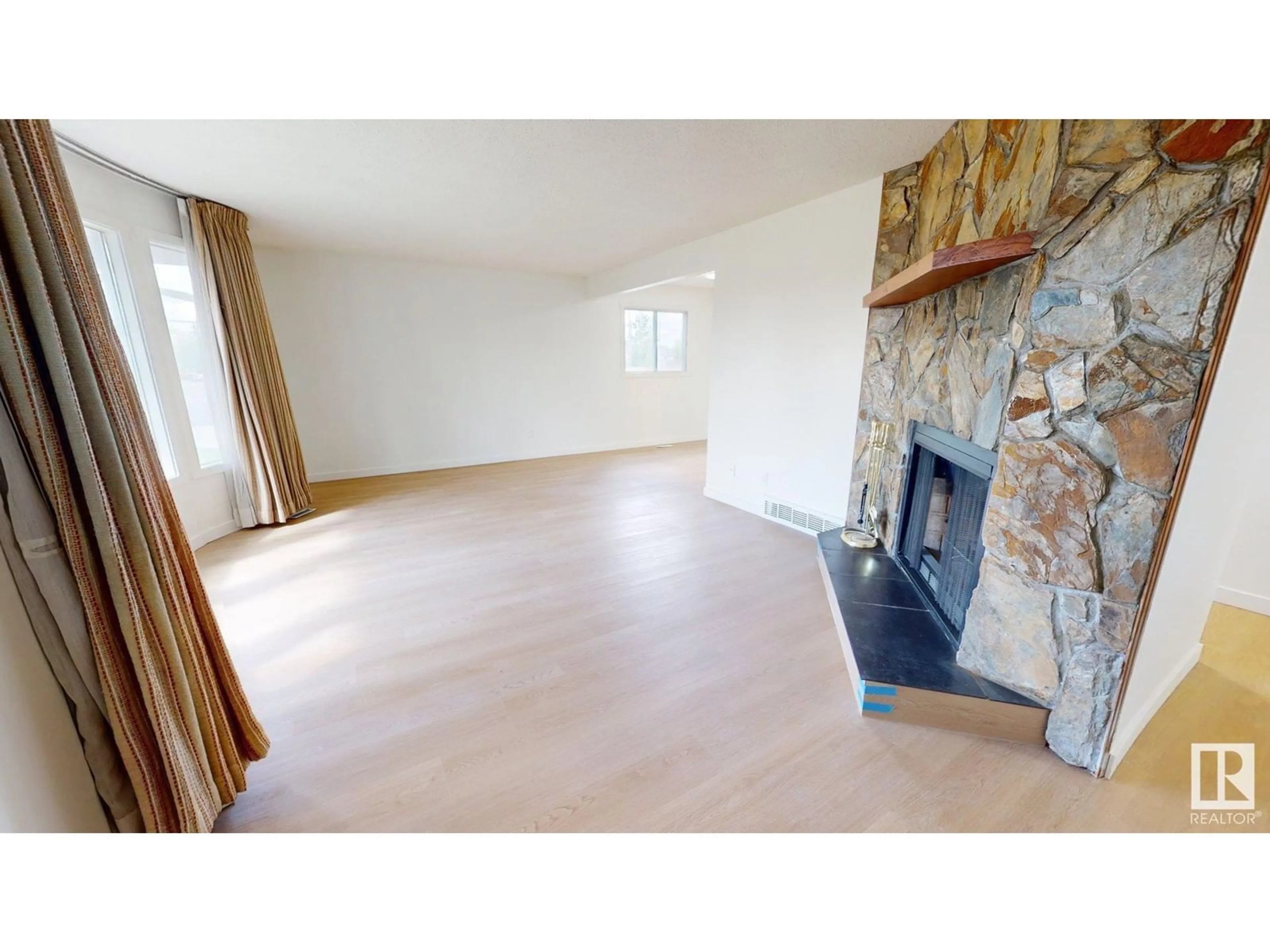 A pic of a room for 6637 POPLAR DR, Grande Prairie Alberta T8W1C8