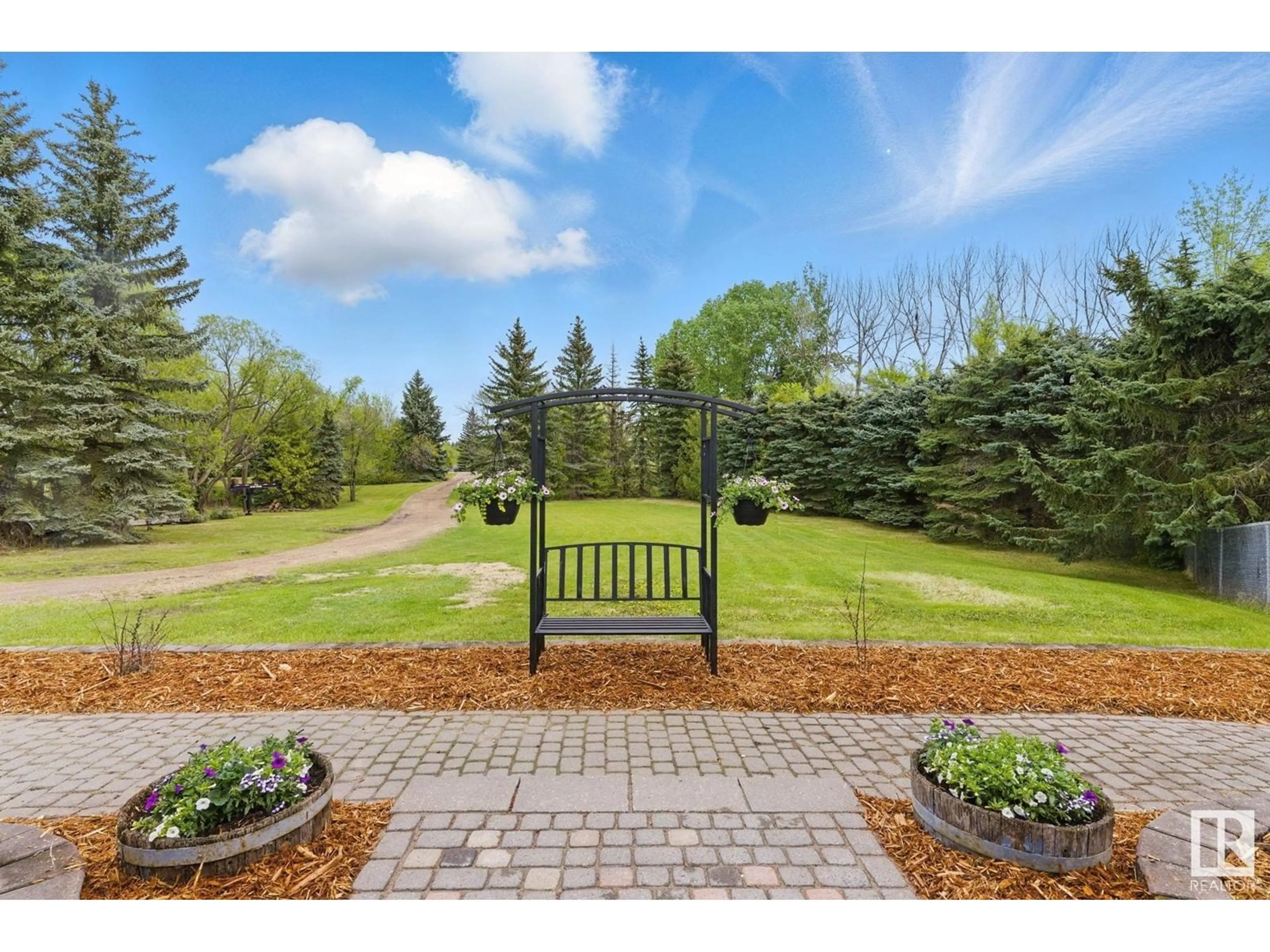 Patio, water/lake/river/ocean view for 53046 - 73 RGE ROAD 222 RGE ROAD, Rural Strathcona County Alberta T8E2E8