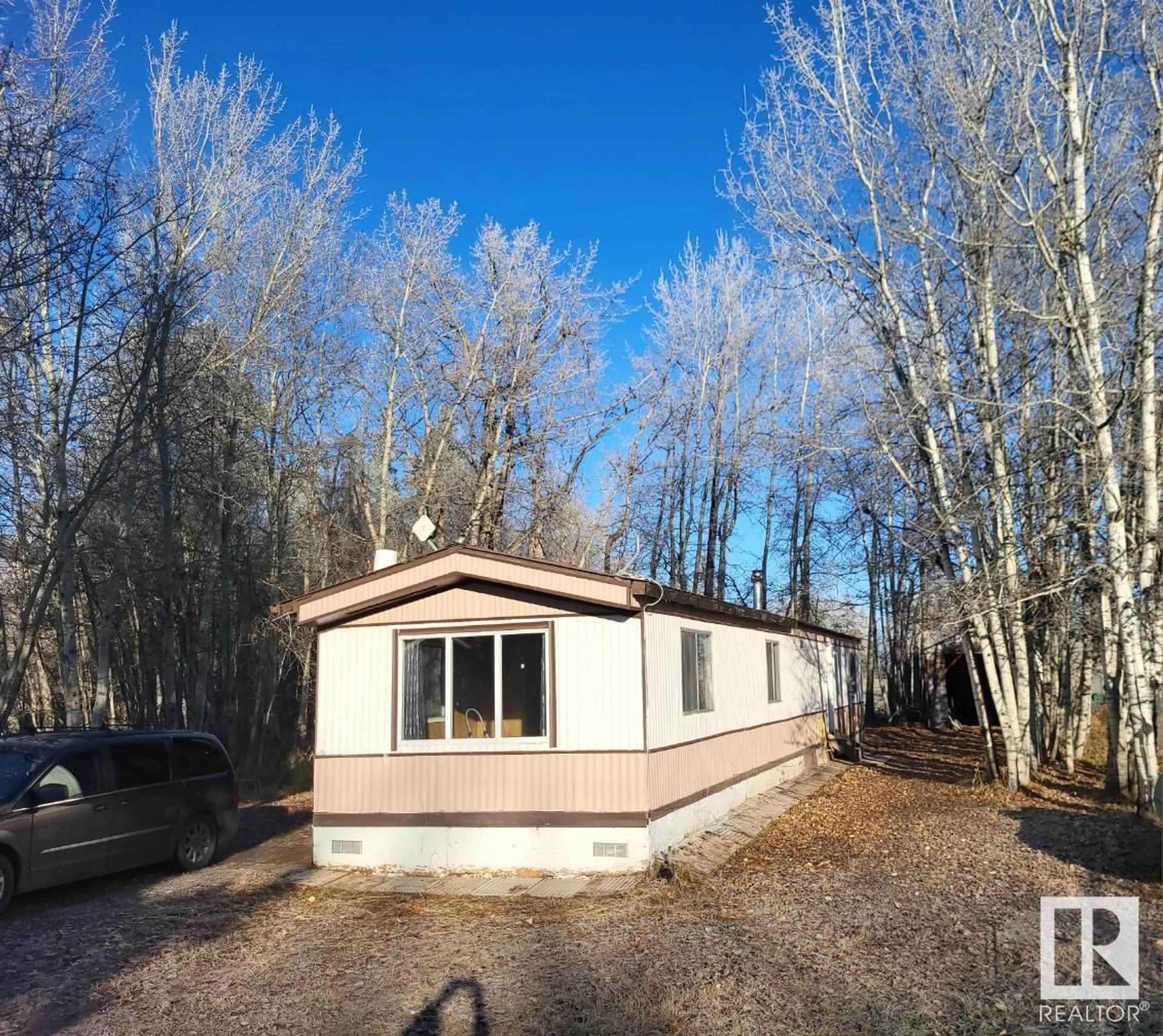 Home with vinyl exterior material, unknown for 622 - 20 3166 HWY, Rural Leduc County Alberta T0C2T0