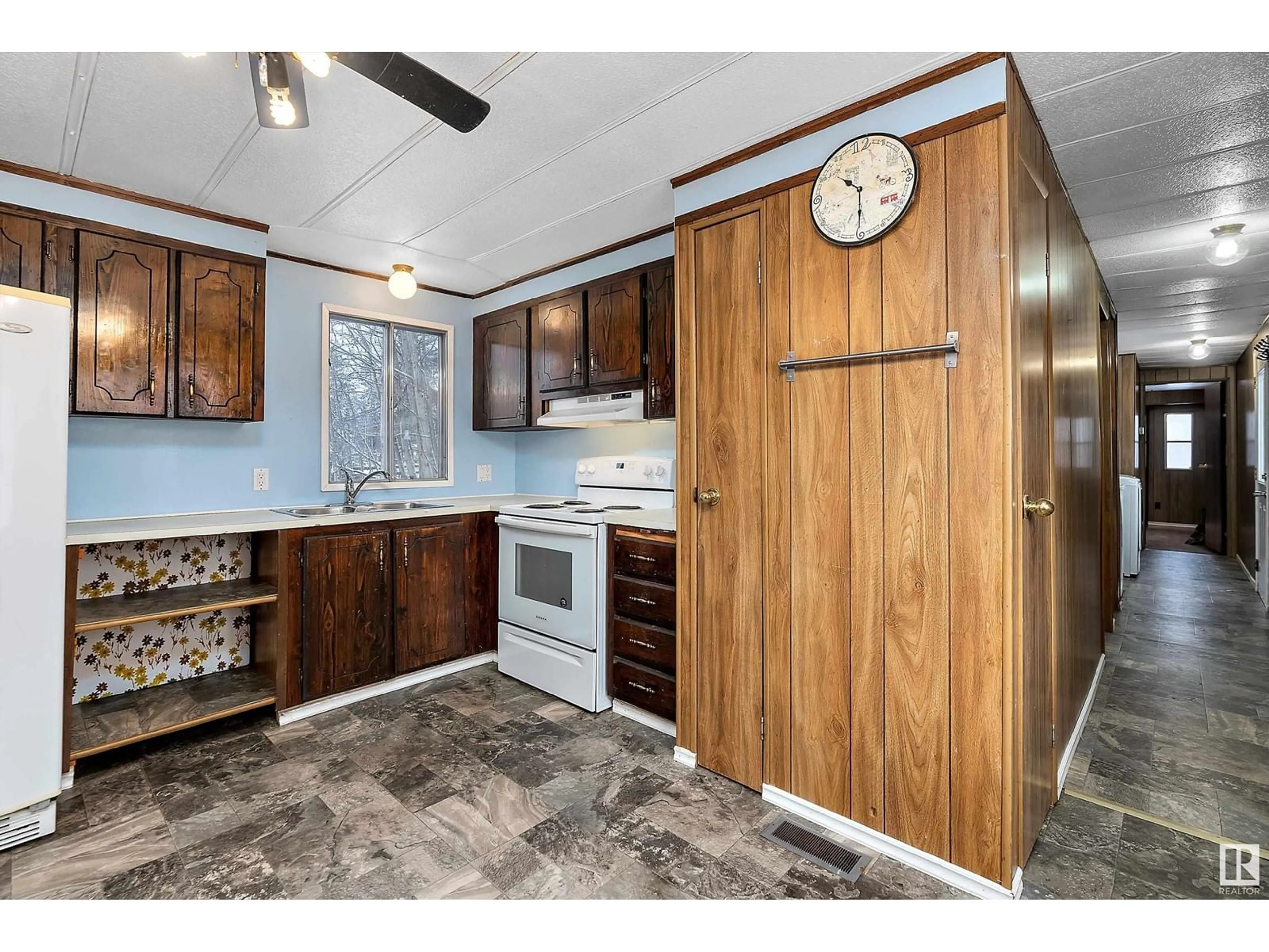 Standard kitchen, unknown for 622 - 20 3166 HWY, Rural Leduc County Alberta T0C2T0