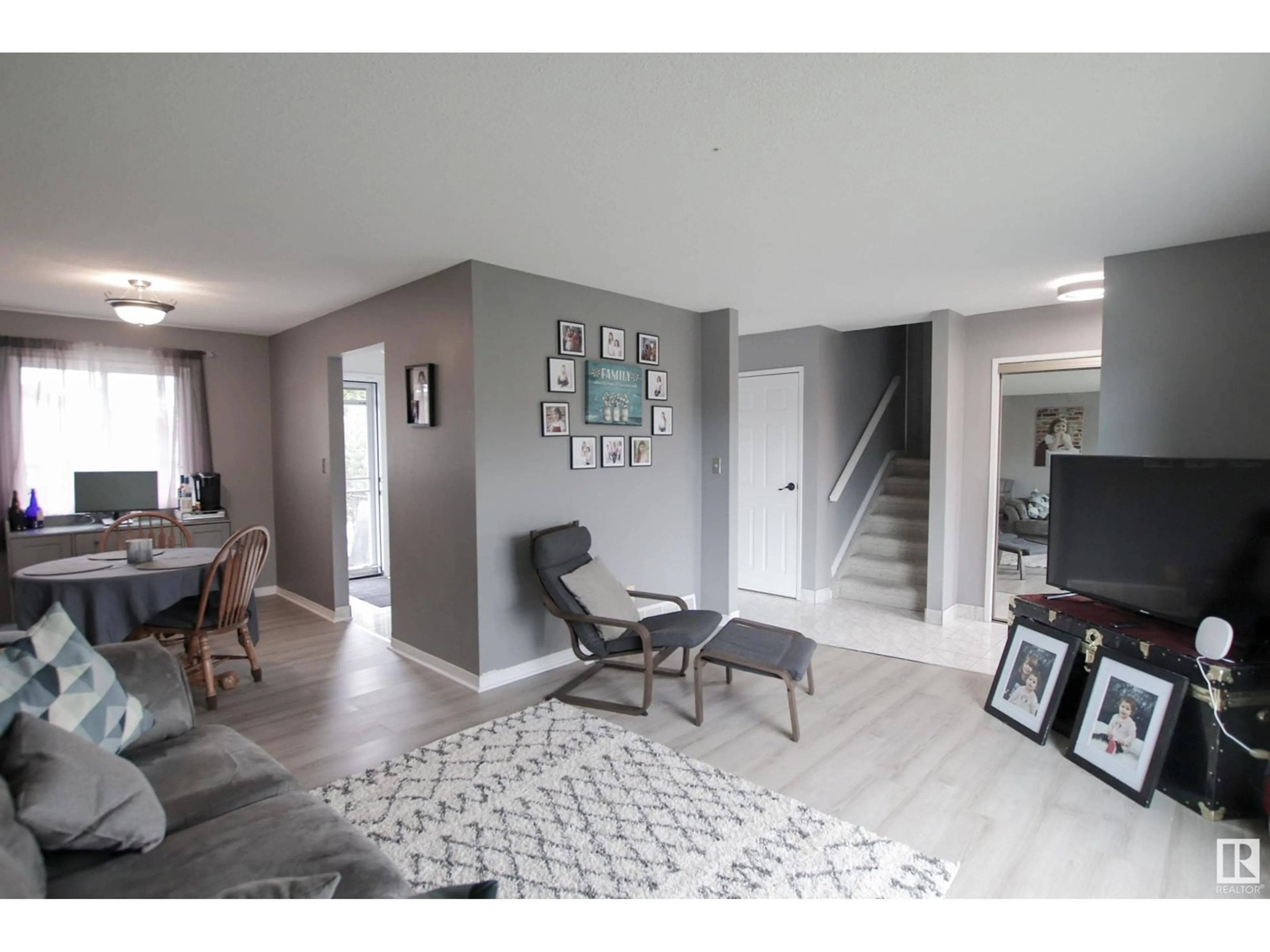 Unknown for 6121 34A AV, Edmonton Alberta T6L1C9
