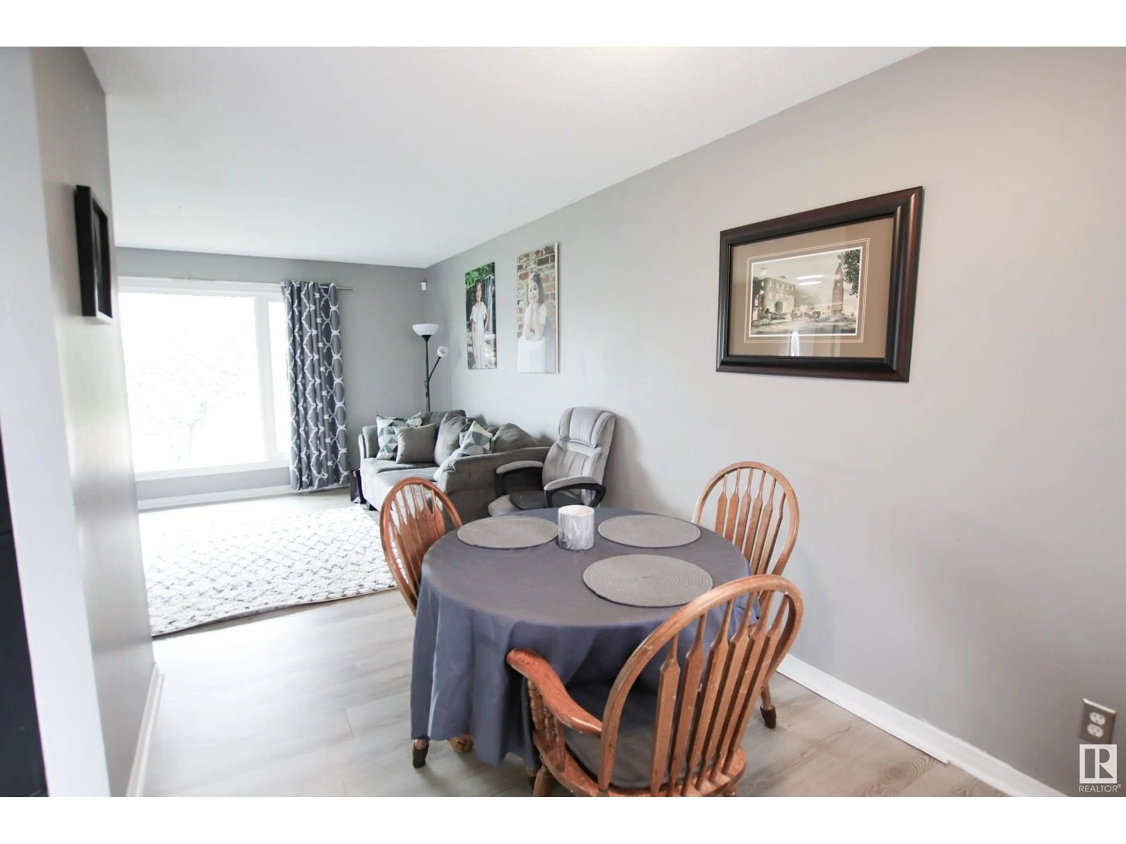 Dining room, unknown for 6121 34A AV, Edmonton Alberta T6L1C9