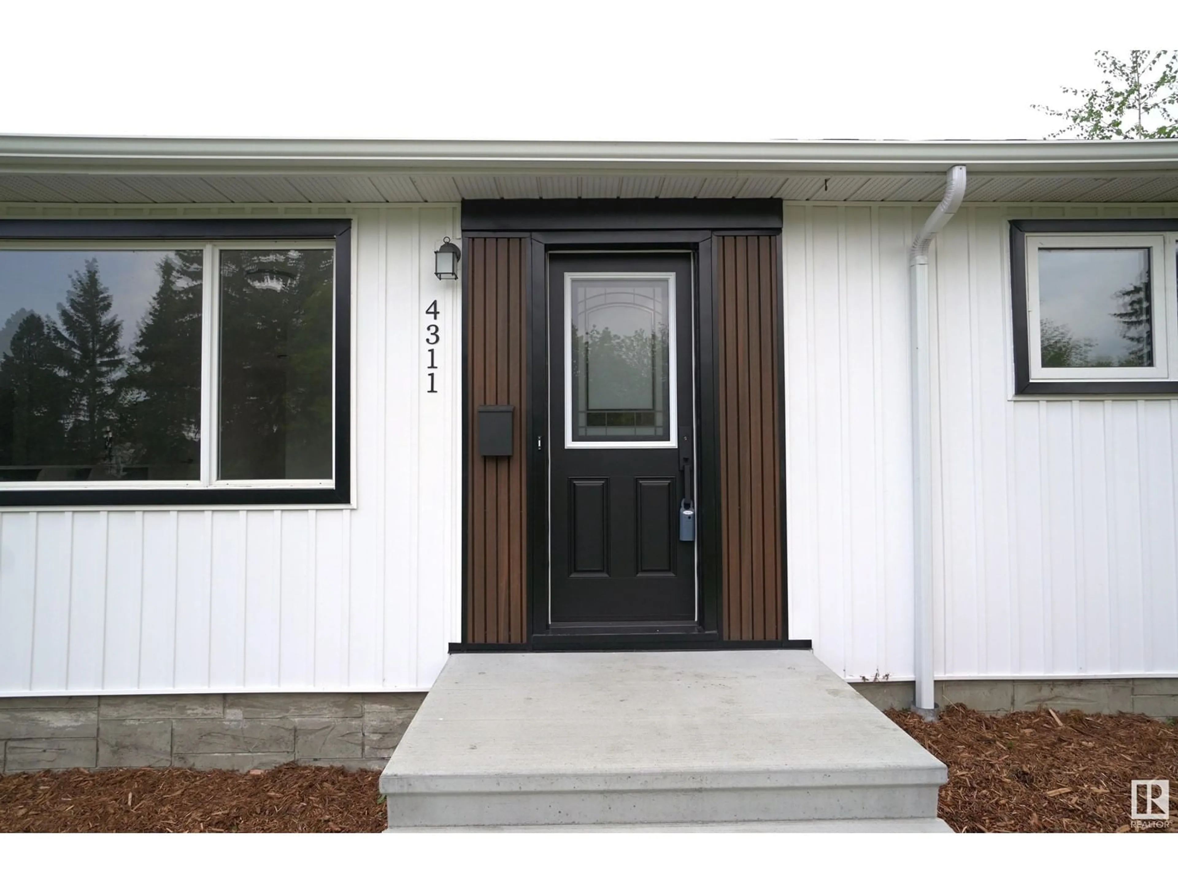 Unknown for 4311 106 AV, Edmonton Alberta T6A1E1