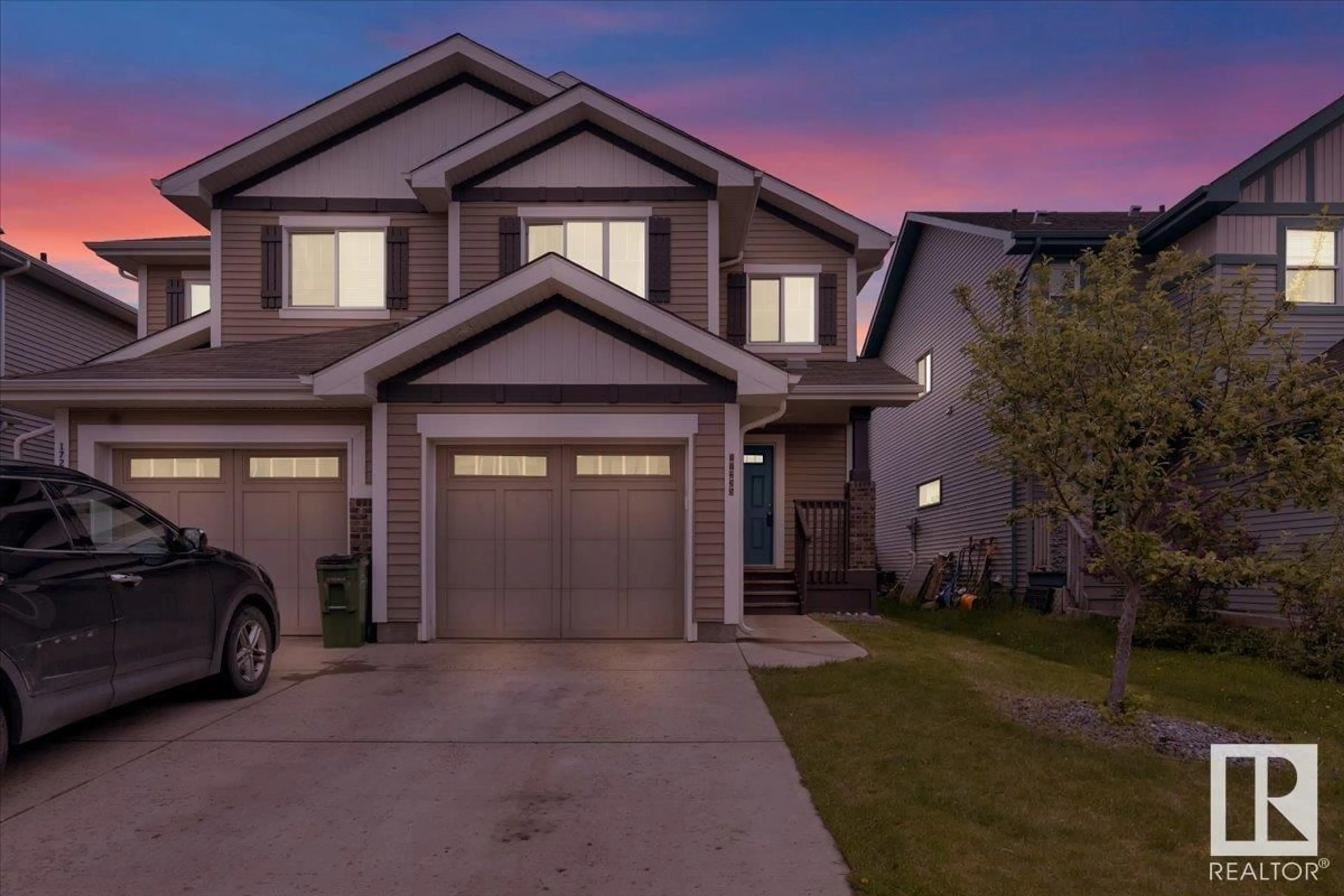 Home with vinyl exterior material, street for 17235 73 ST, Edmonton Alberta T5Z0L3