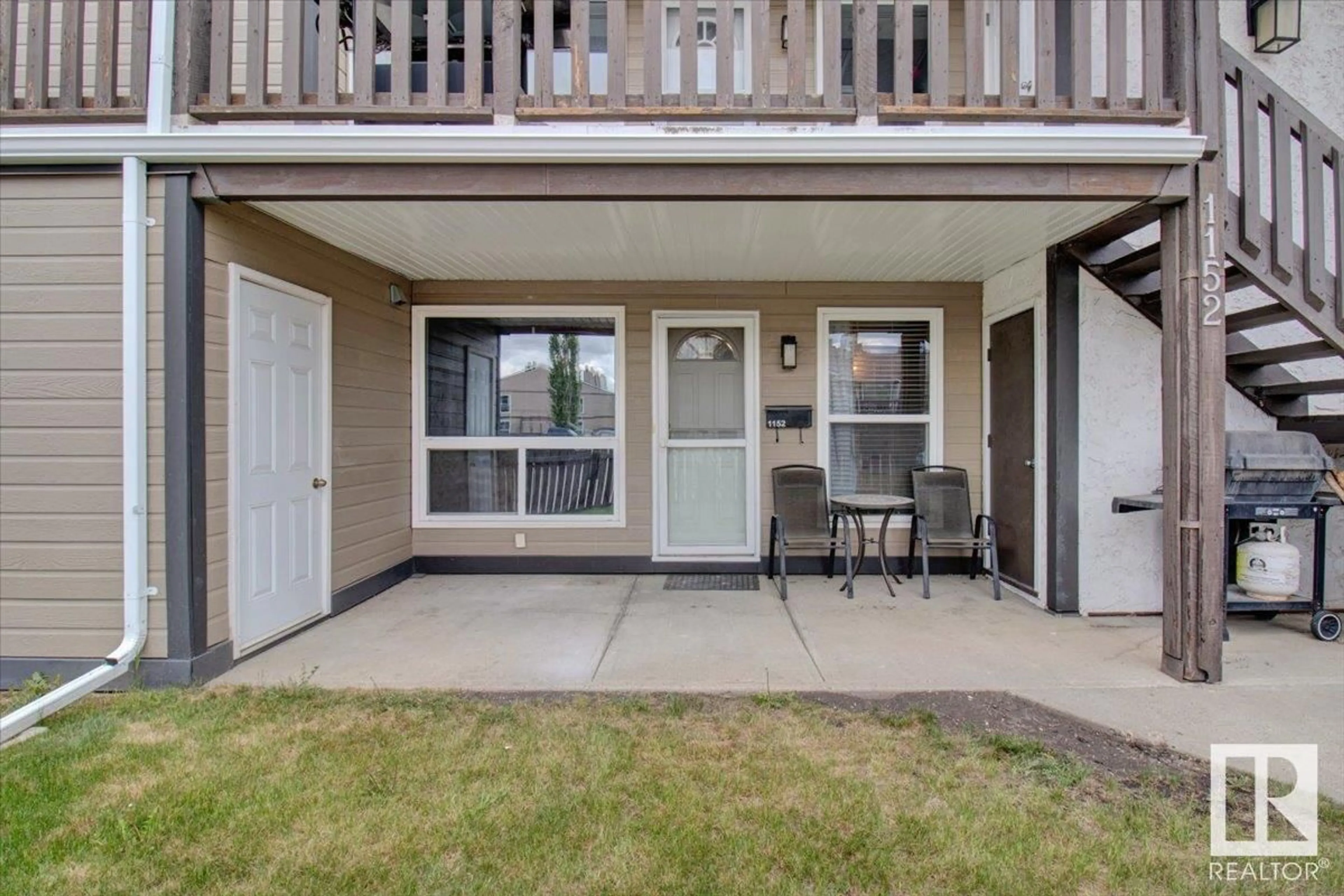 Patio, water/lake/river/ocean view for 1152 SADDLEBACK RD, Edmonton Alberta T6J4Z4